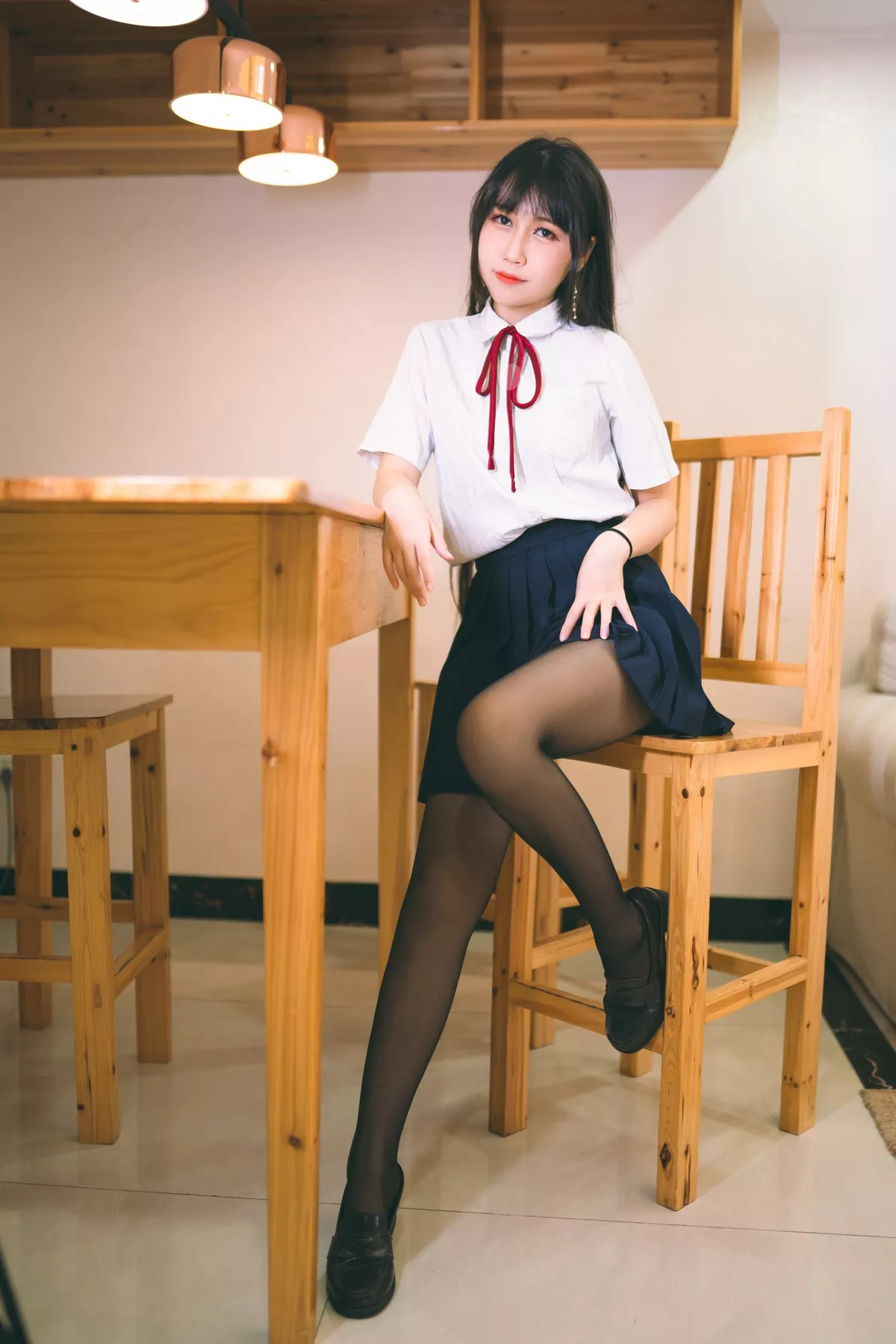 人气Coser不呆猫校服JK主题私房性感黑色短裙下超薄黑丝裤袜极致魅惑写真64P