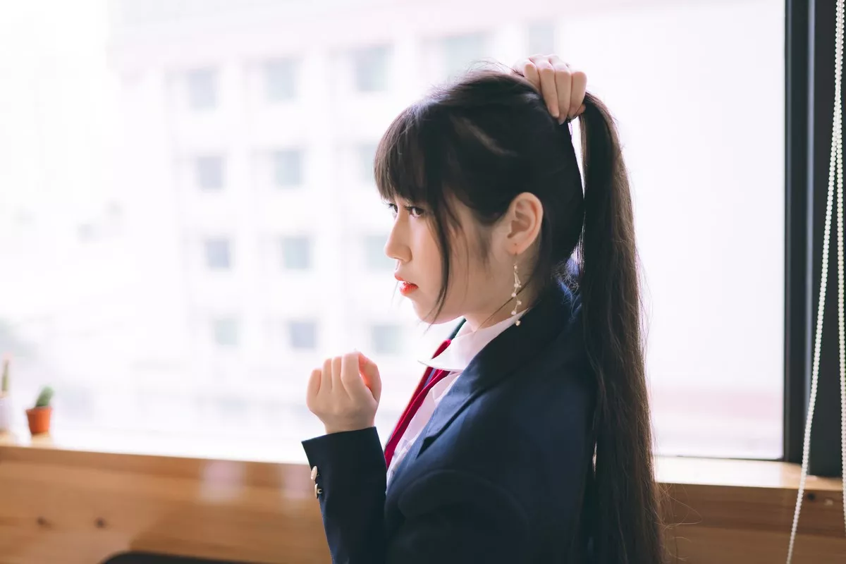 人气Coser不呆猫校服JK主题私房性感黑色短裙下超薄黑丝裤袜极致魅惑写真64P