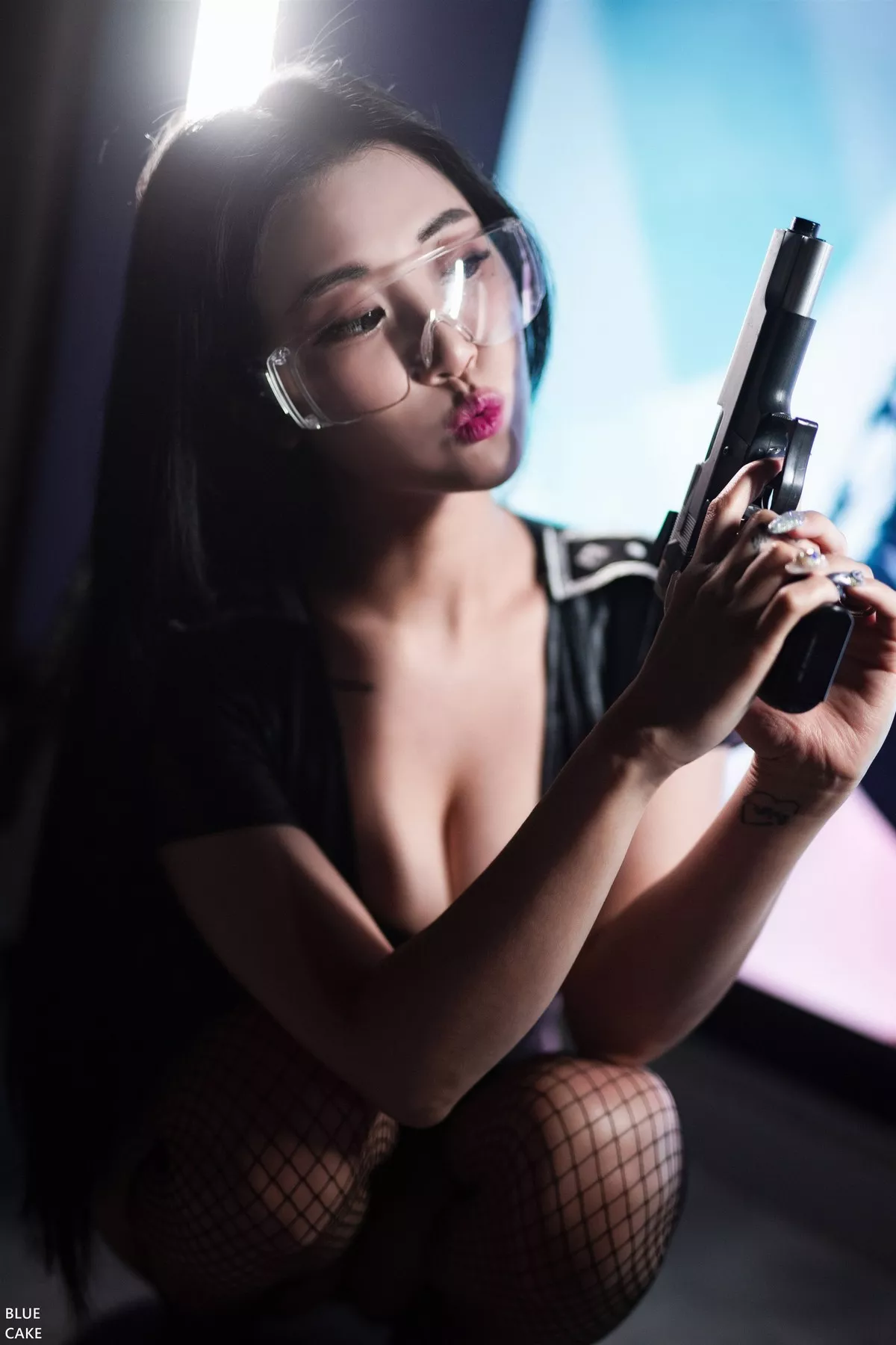[Bluecake]Bomi-Siren主题私房性感JK制服+黑色皮质短裙套装秀完美身材诱惑写真71P