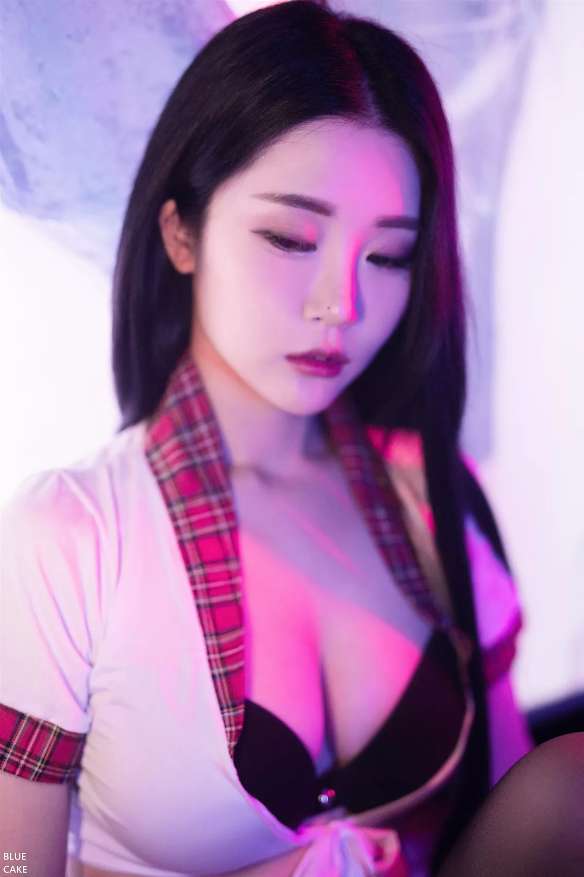 [Bluecake]Bomi-Siren主题私房性感JK制服+黑色皮质短裙套装秀完美身材诱惑写真71P