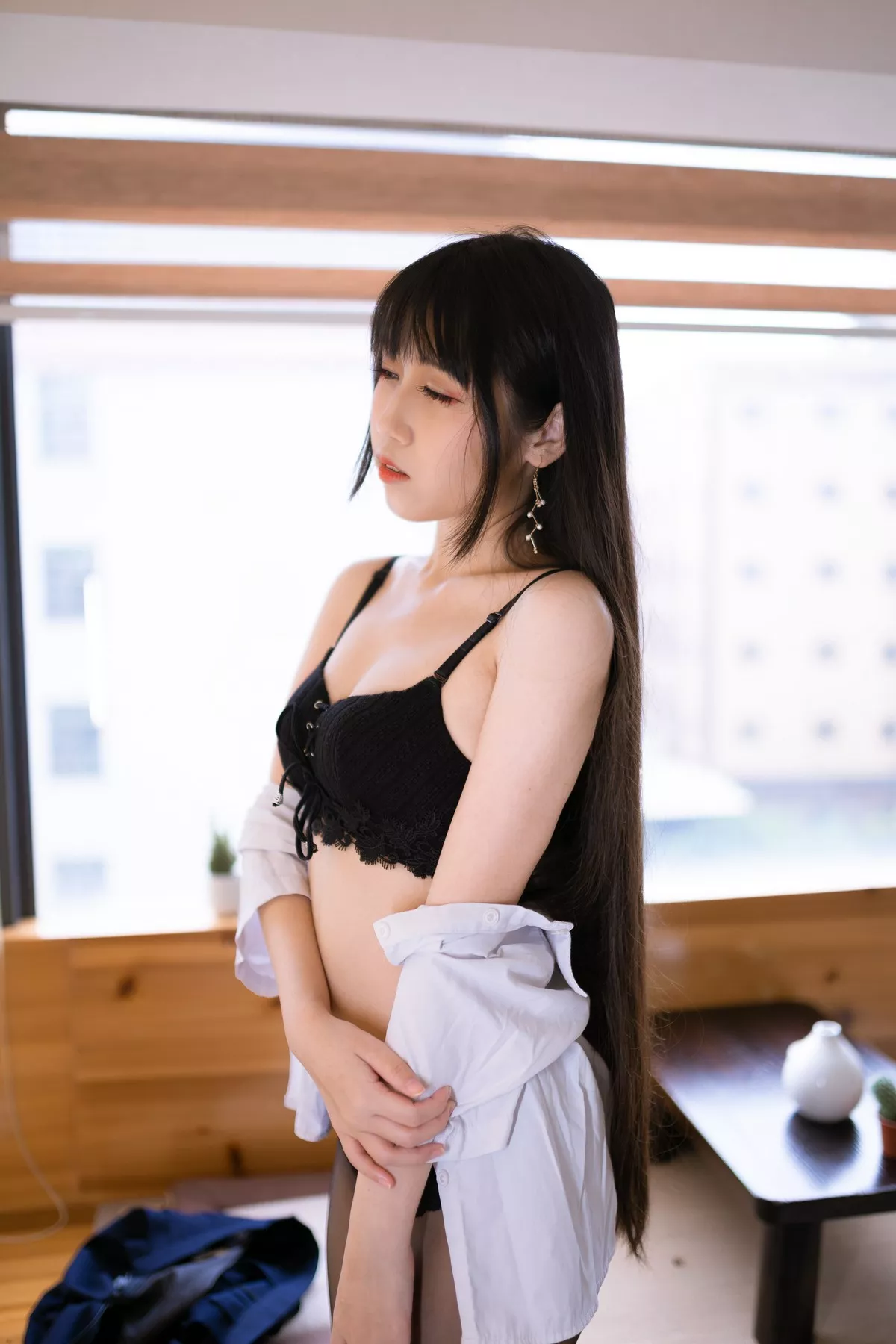 人气Coser不呆猫校服JK主题私房性感黑色短裙下超薄黑丝裤袜极致魅惑写真64P