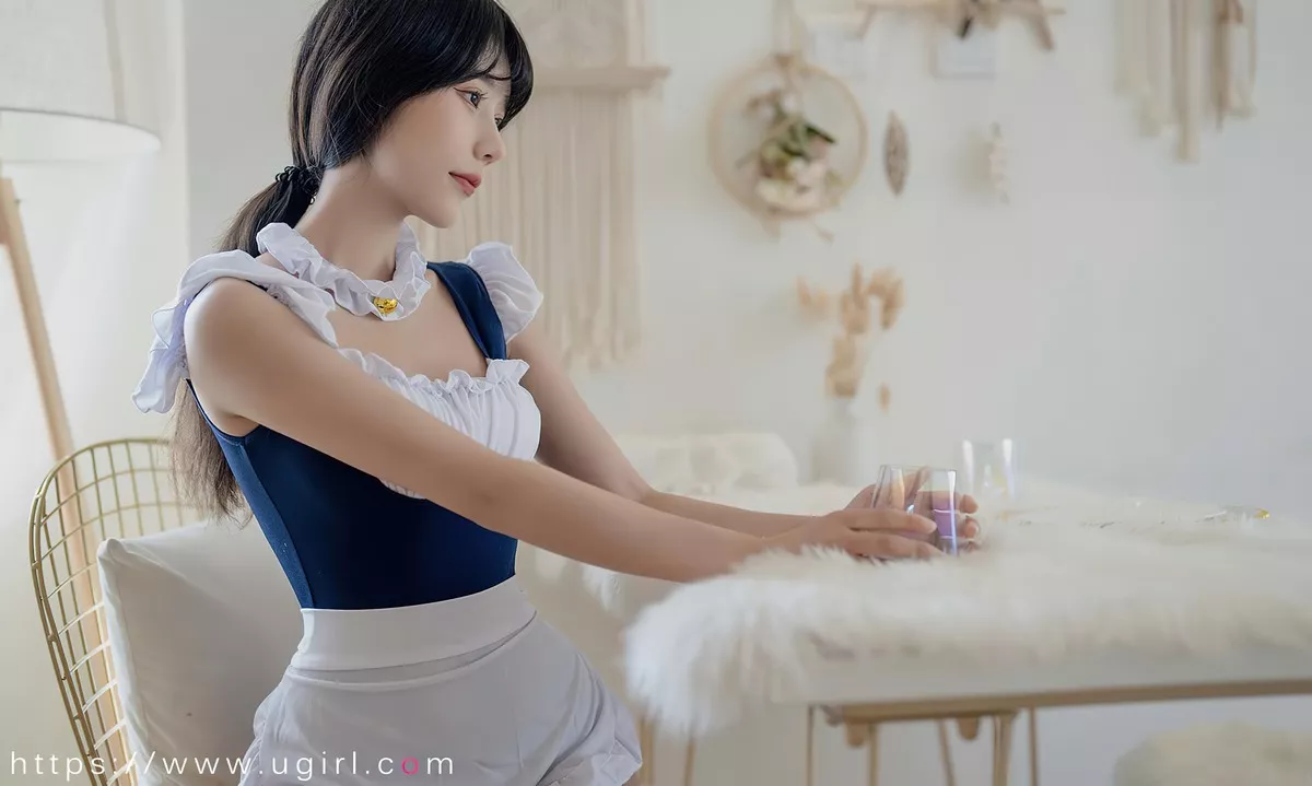 [Ugirls爱尤物]No.2388_模特柚子私房性感高叉连体女仆装秀完美身材迷人诱惑写真35P
