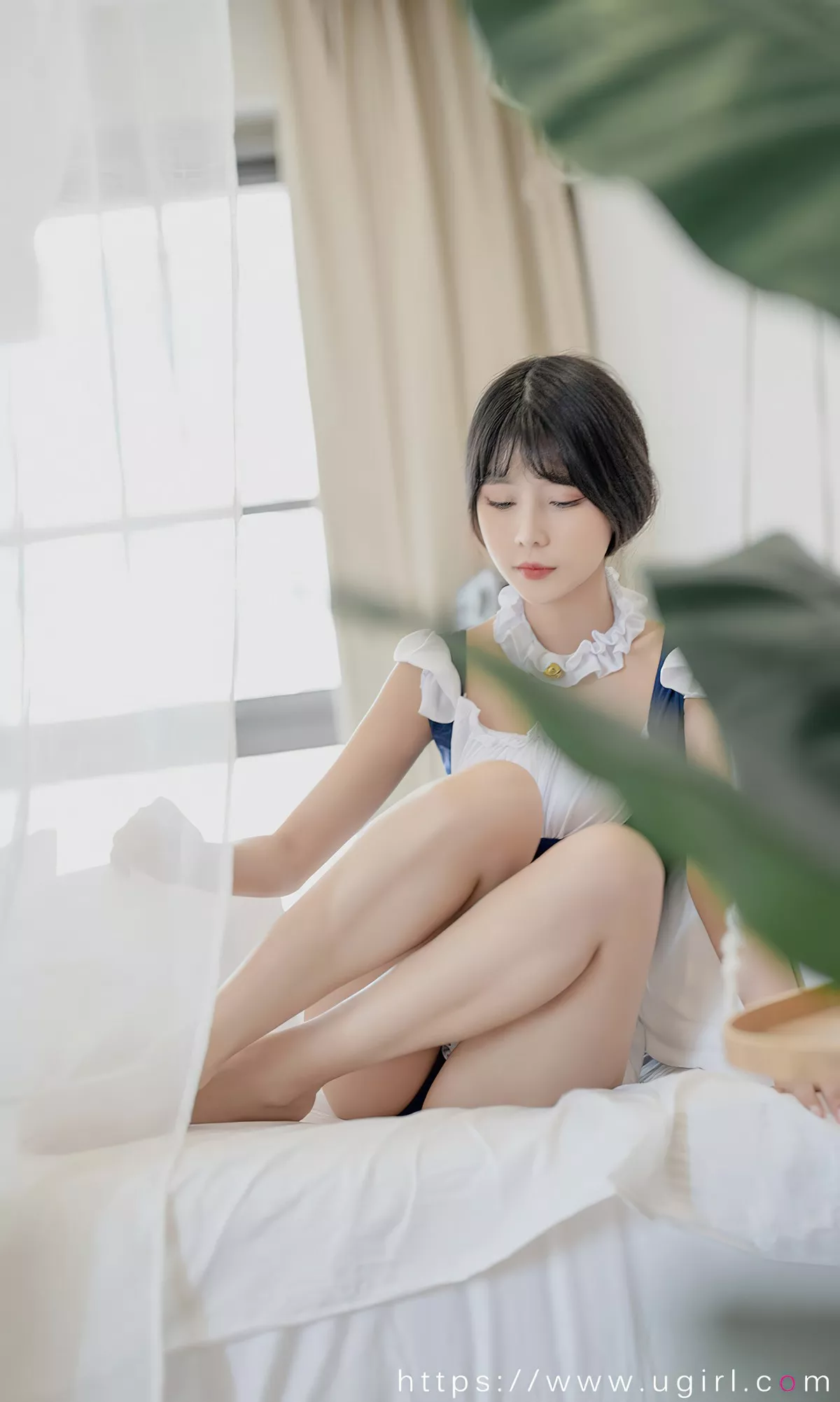 [Ugirls爱尤物]No.2388_模特柚子私房性感高叉连体女仆装秀完美身材迷人诱惑写真35P