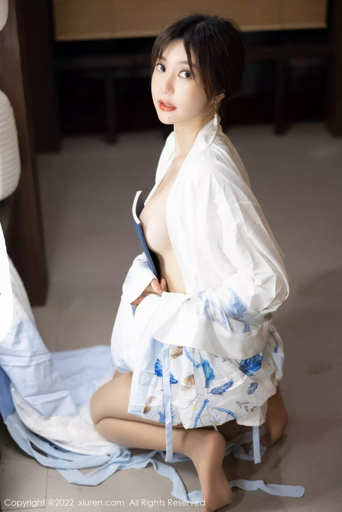 XiuRen第5569期_女神绮里嘉ula私房日式风性感和服配超薄无内肉丝极致诱惑写真75P