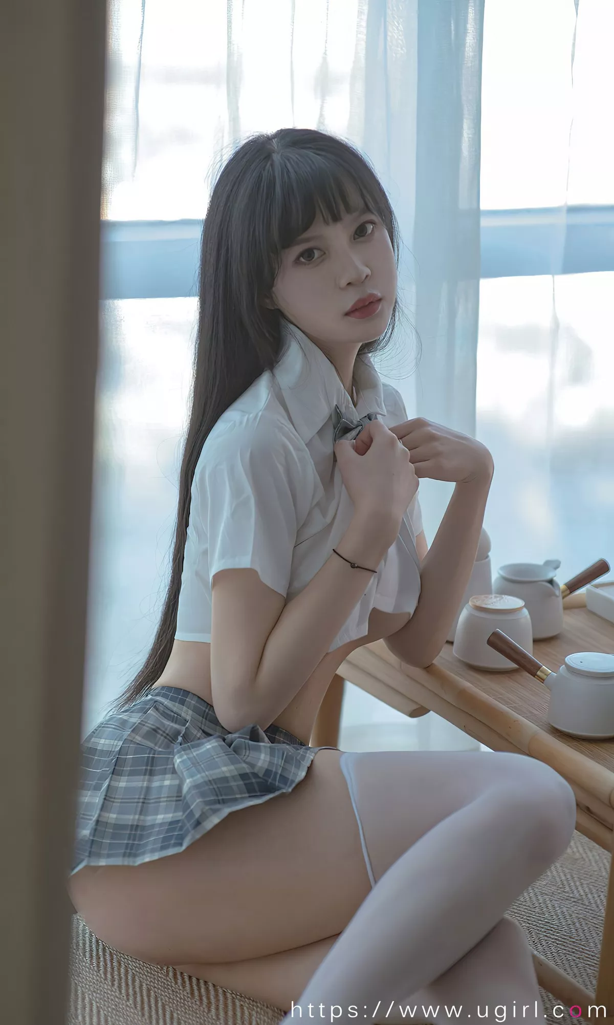 [Ugirls爱尤物]No.2395_模特桃香子私房性感吊带半脱+JK制服秀完美身材诱惑写真35P