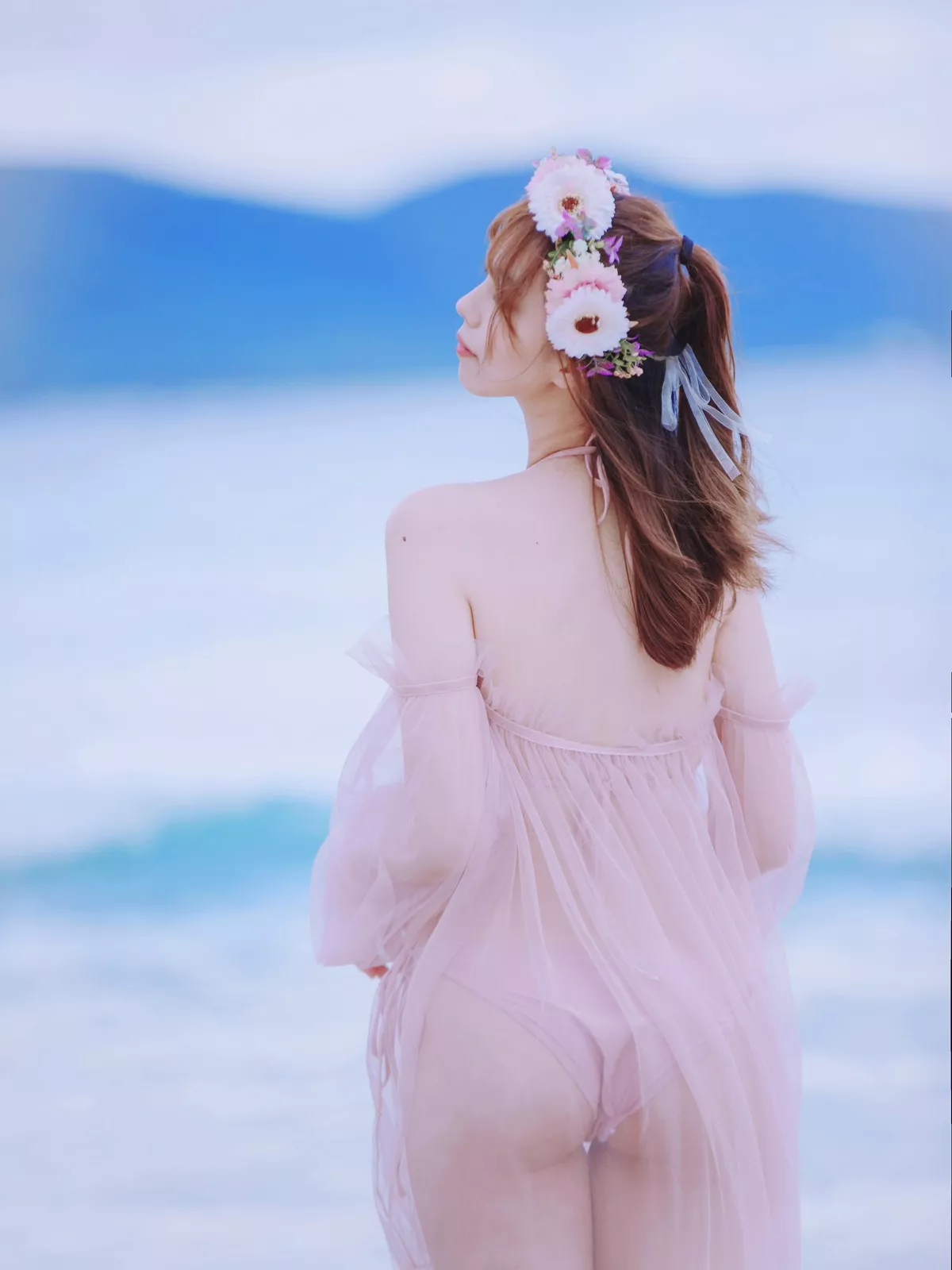 次元少女念雪ww白桃汽水主题户外沙滩性感粉色比基尼秀完美身材迷人诱惑写真42P