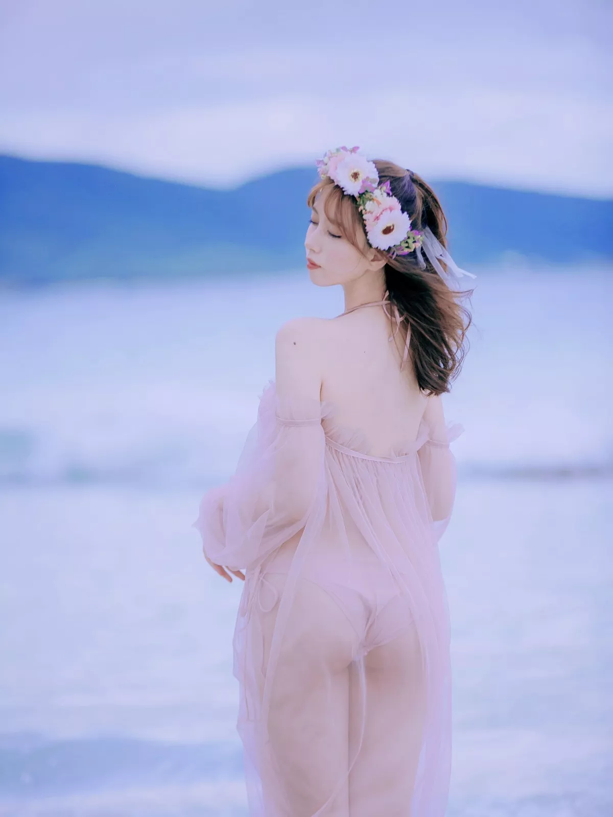 次元少女念雪ww白桃汽水主题户外沙滩性感粉色比基尼秀完美身材迷人诱惑写真42P