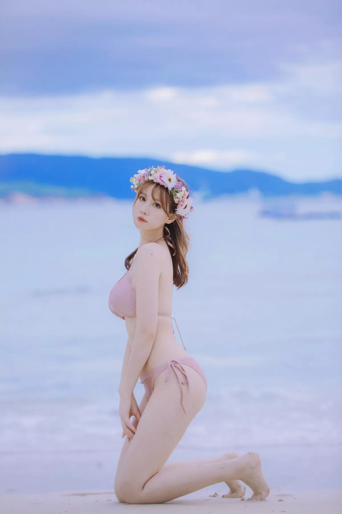 次元少女念雪ww白桃汽水主题户外沙滩性感粉色比基尼秀完美身材迷人诱惑写真42P