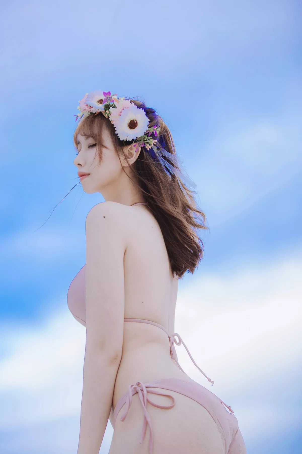 次元少女念雪ww白桃汽水主题户外沙滩性感粉色比基尼秀完美身材迷人诱惑写真42P