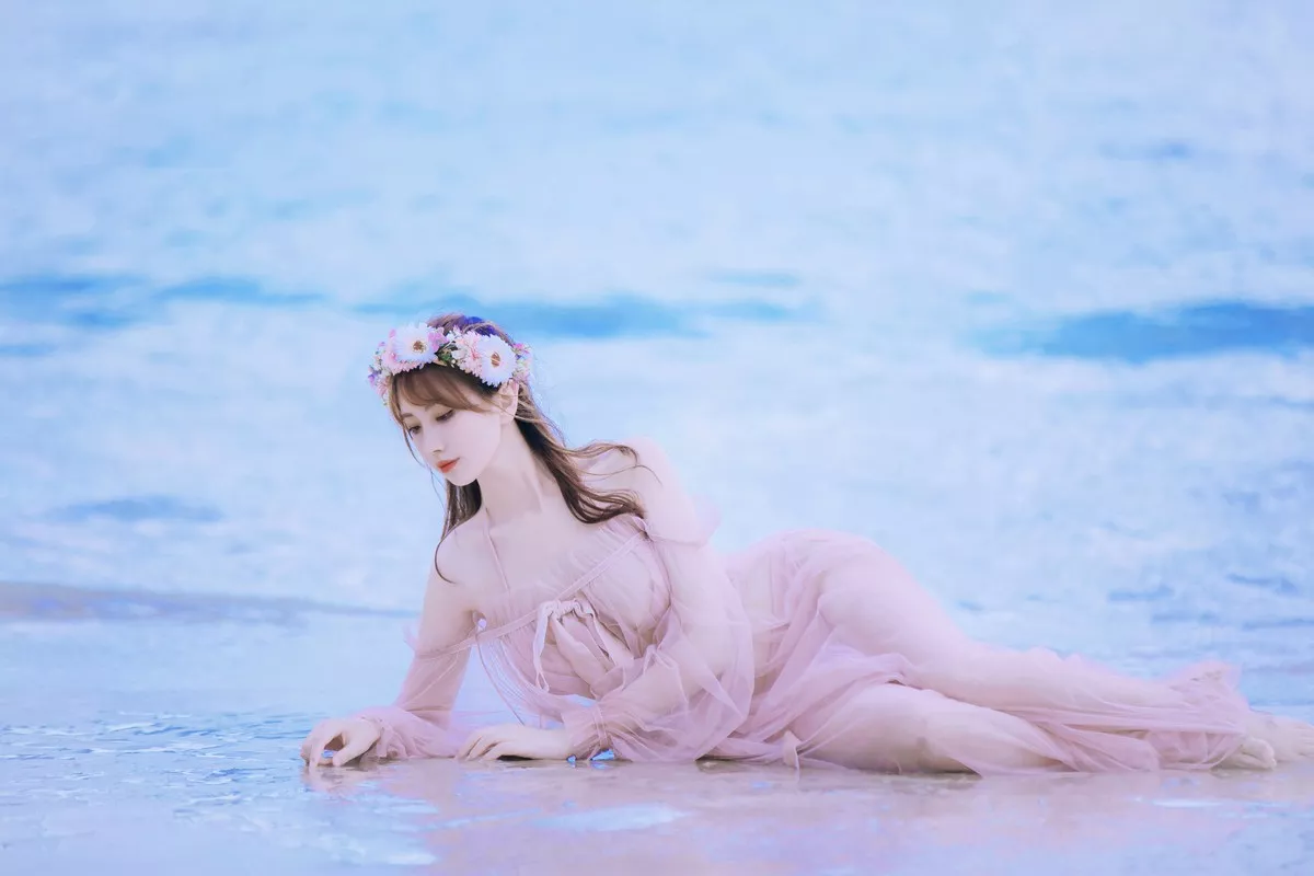 次元少女念雪ww白桃汽水主题户外沙滩性感粉色比基尼秀完美身材迷人诱惑写真42P