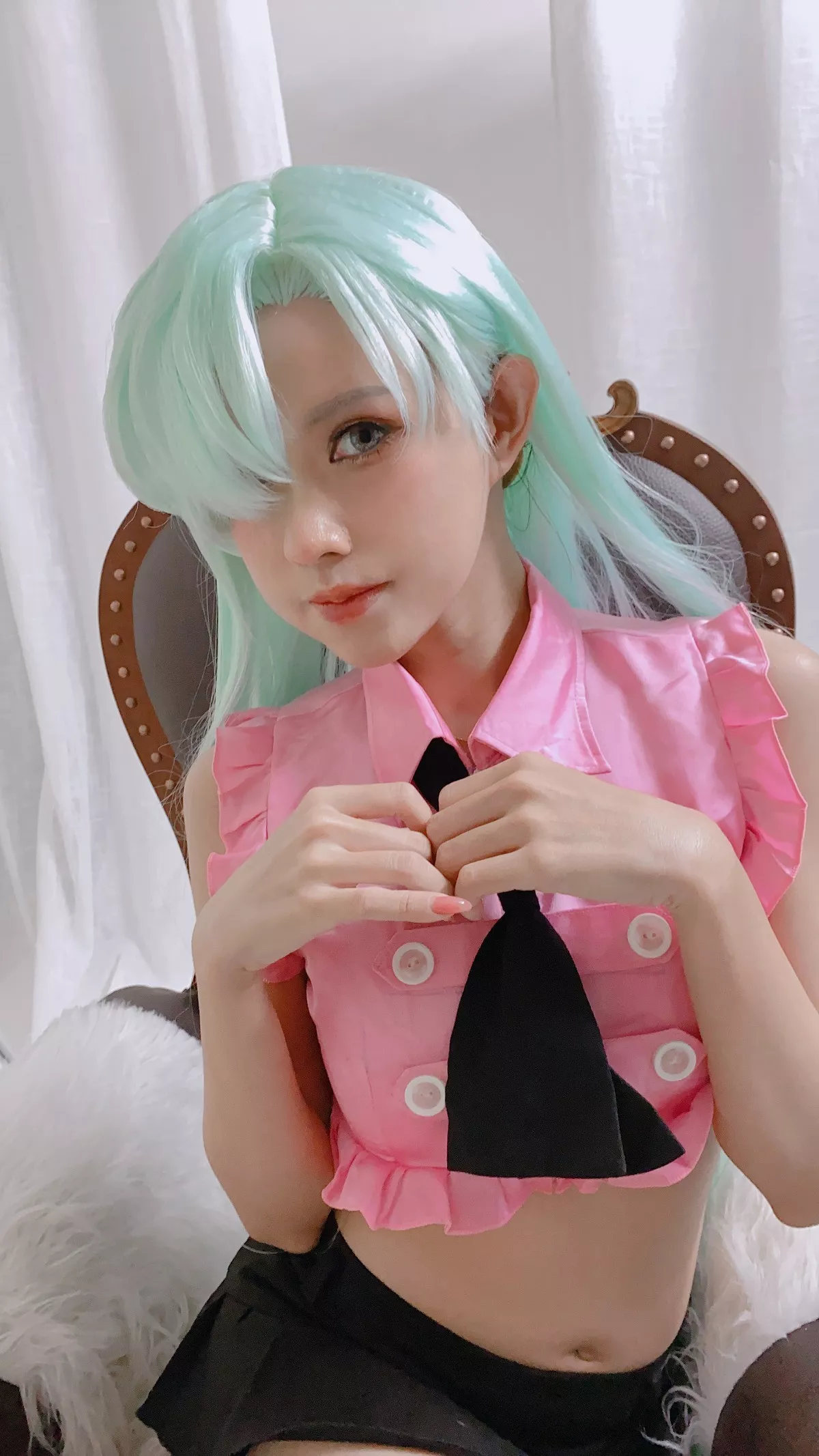 精美写真[PingPing]NO.017-Elizabeth Liones主题性感白色蕾丝内衣迷人诱惑写真46P
