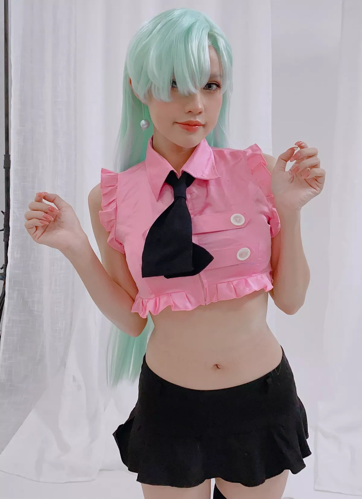 精美写真[PingPing]NO.017-Elizabeth Liones主题性感白色蕾丝内衣迷人诱惑写真46P