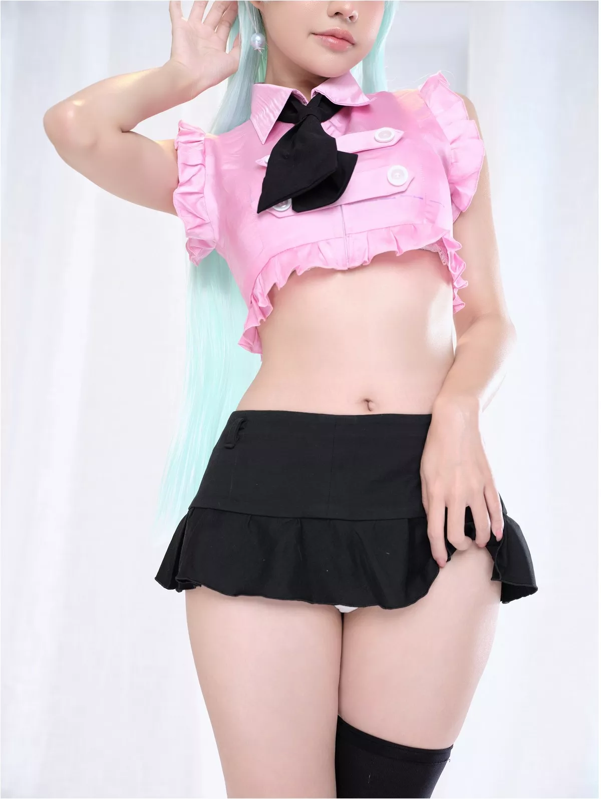 精美写真[PingPing]NO.017-Elizabeth Liones主题性感白色蕾丝内衣迷人诱惑写真46P