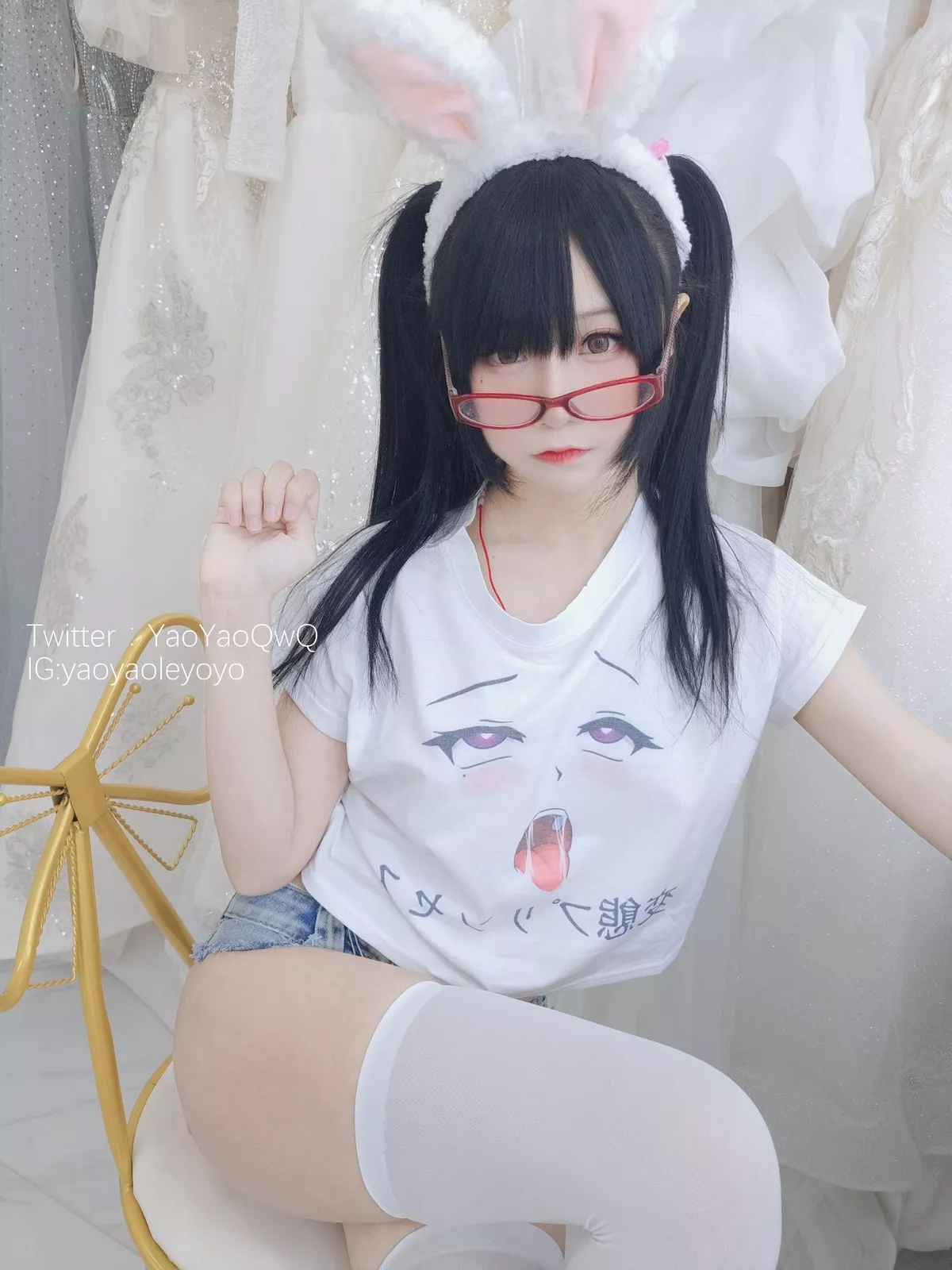 网络美女软妹摇摇乐一只小兔子主题私房两套性感兔女郎服饰秀翘臀美腿诱惑写真94P