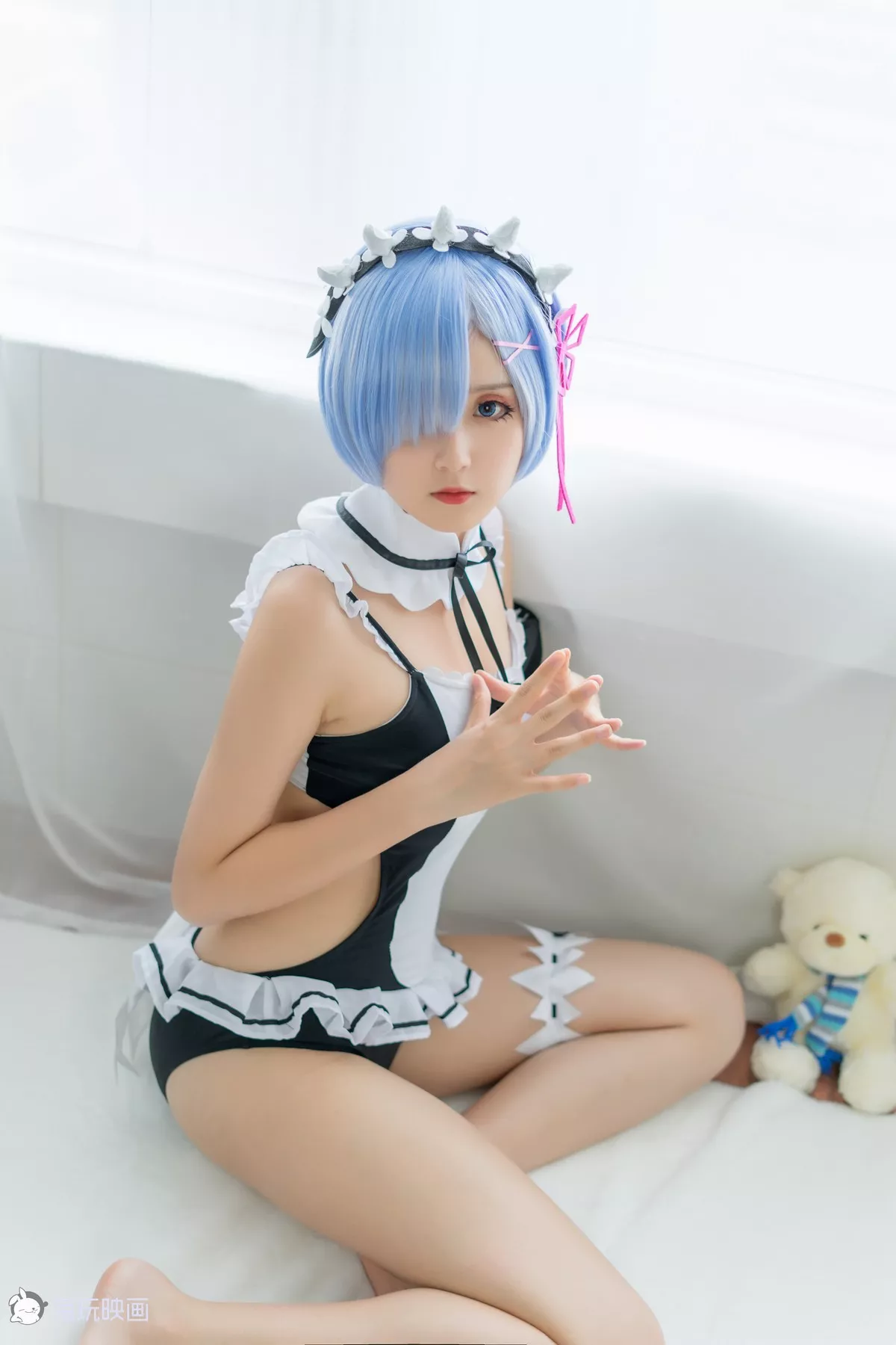 Coser美女Akisoso秋楚楚蕾姆夏日泳装主题私房性感连体泳装秀完美身材诱惑写真46P