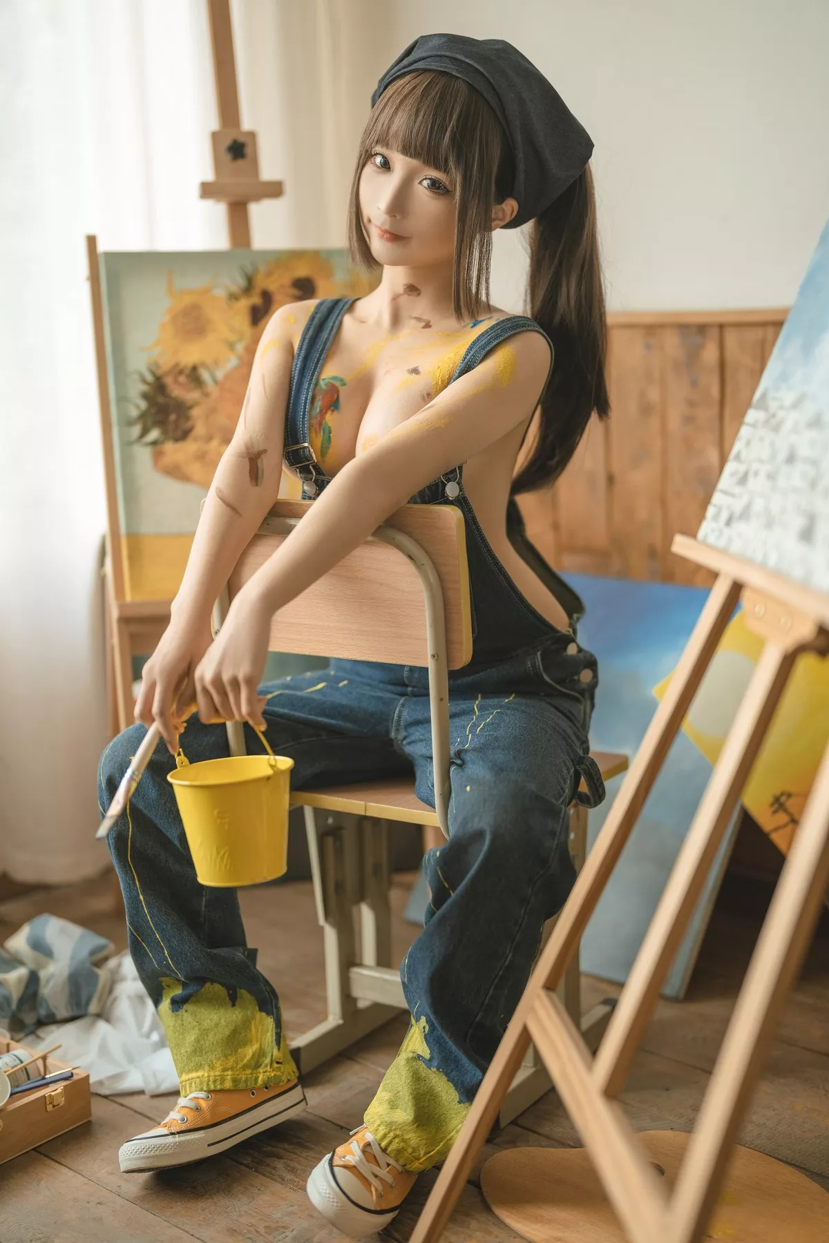动漫博主蠢沫沫画室主题性感白T配背带牛仔裤半脱露傲人豪乳遮点诱惑写真110P