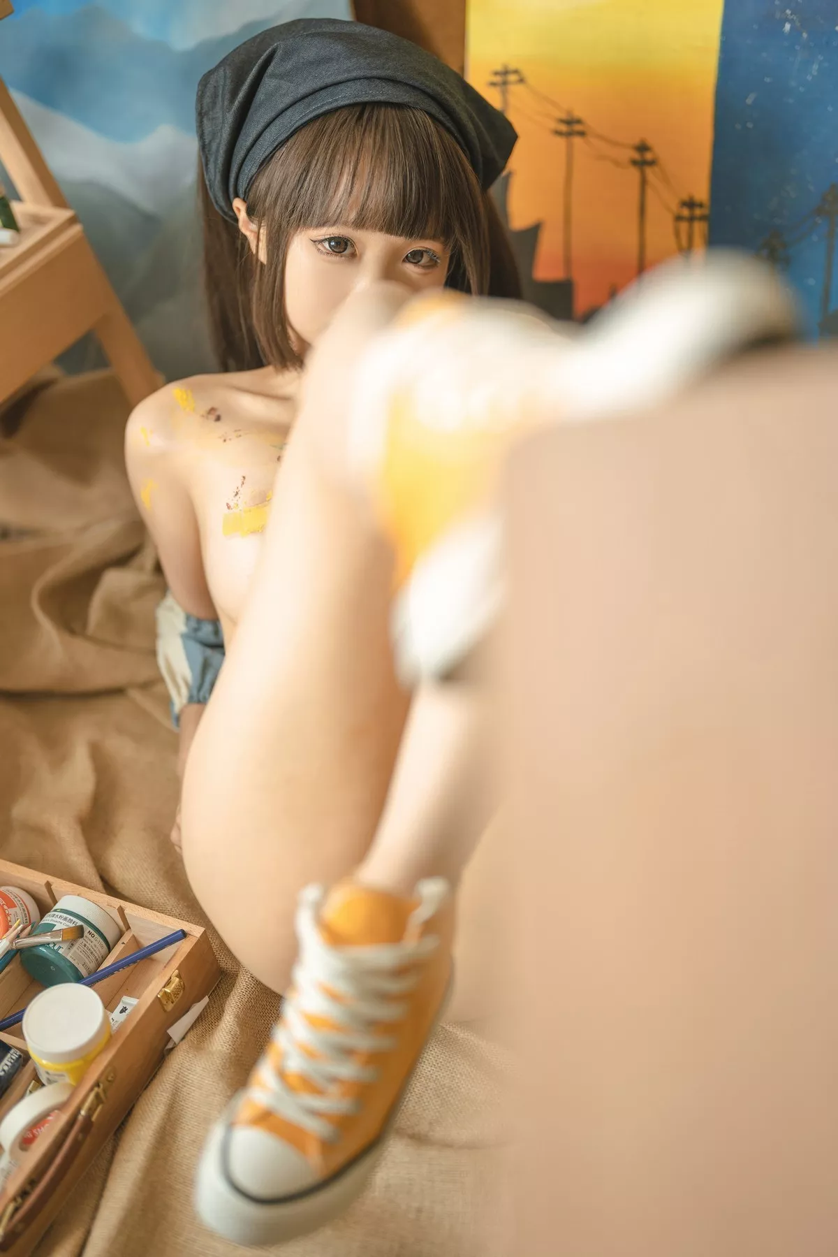 动漫博主蠢沫沫画室主题性感白T配背带牛仔裤半脱露傲人豪乳遮点诱惑写真110P