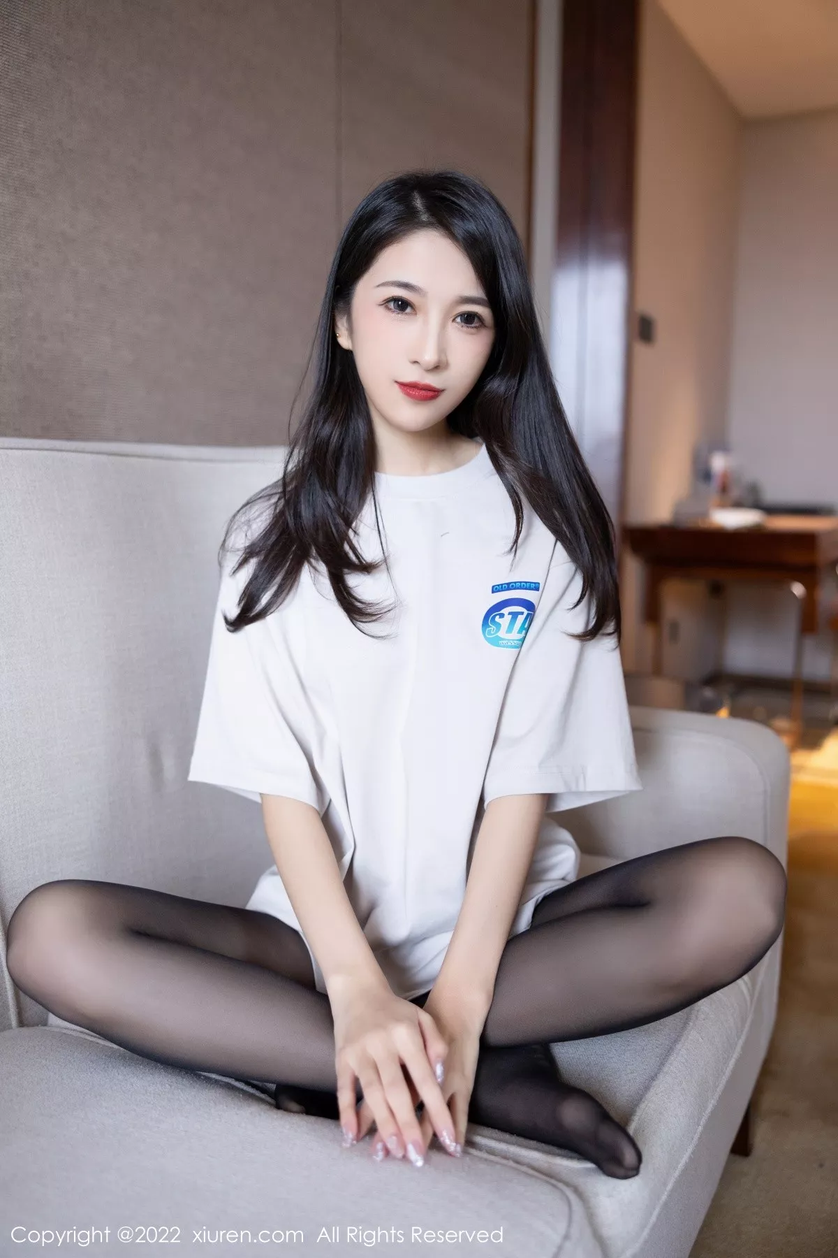 XiuRen第5507期_模特林乐一私房性感白T配超薄无内黑丝秀翘臀美腿诱惑写真80P