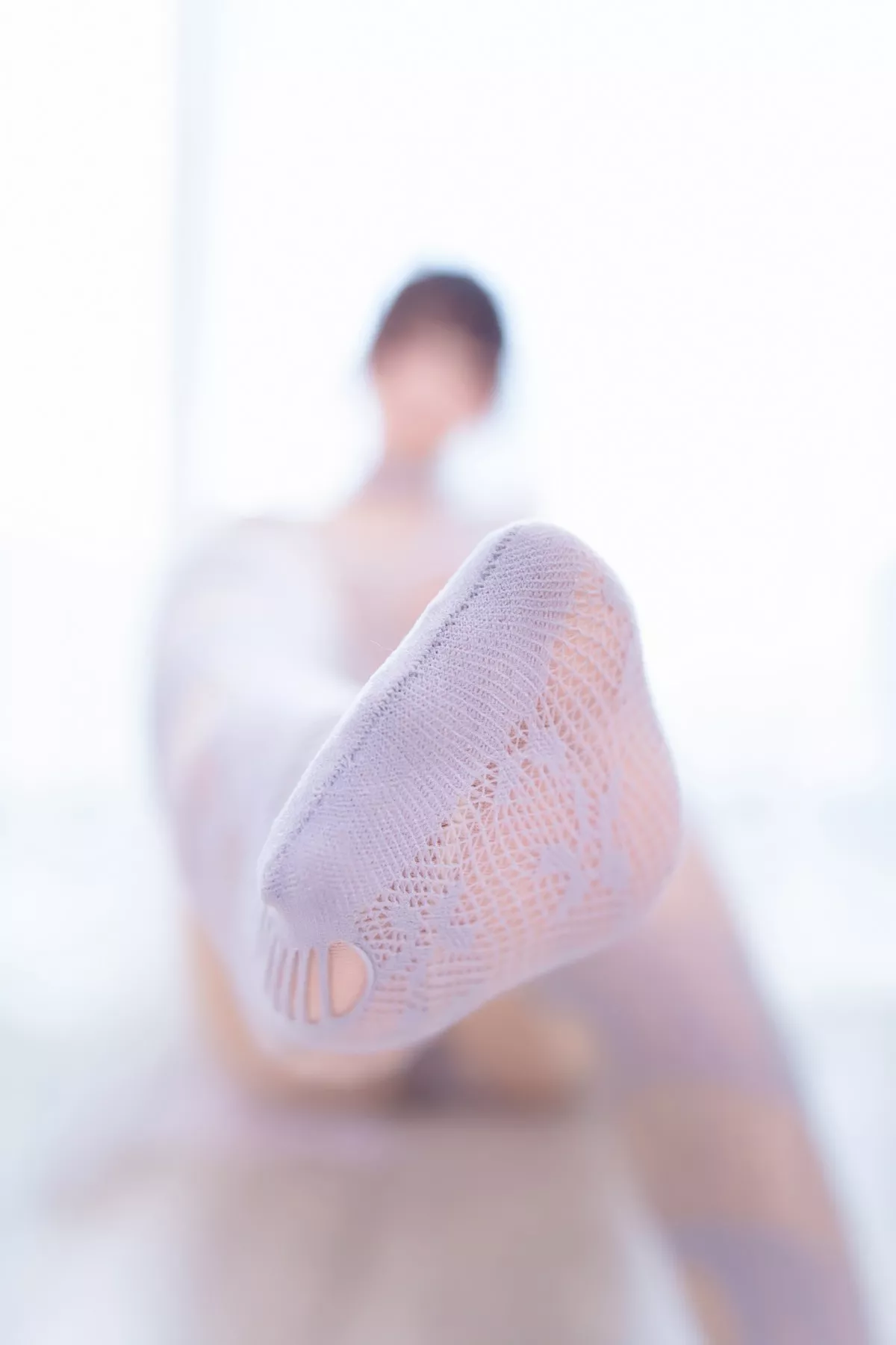 萝莉美女神楽板真冬意乱情迷主题性感灰色薄透连体内衣配超薄肉丝完美诱惑写真75P