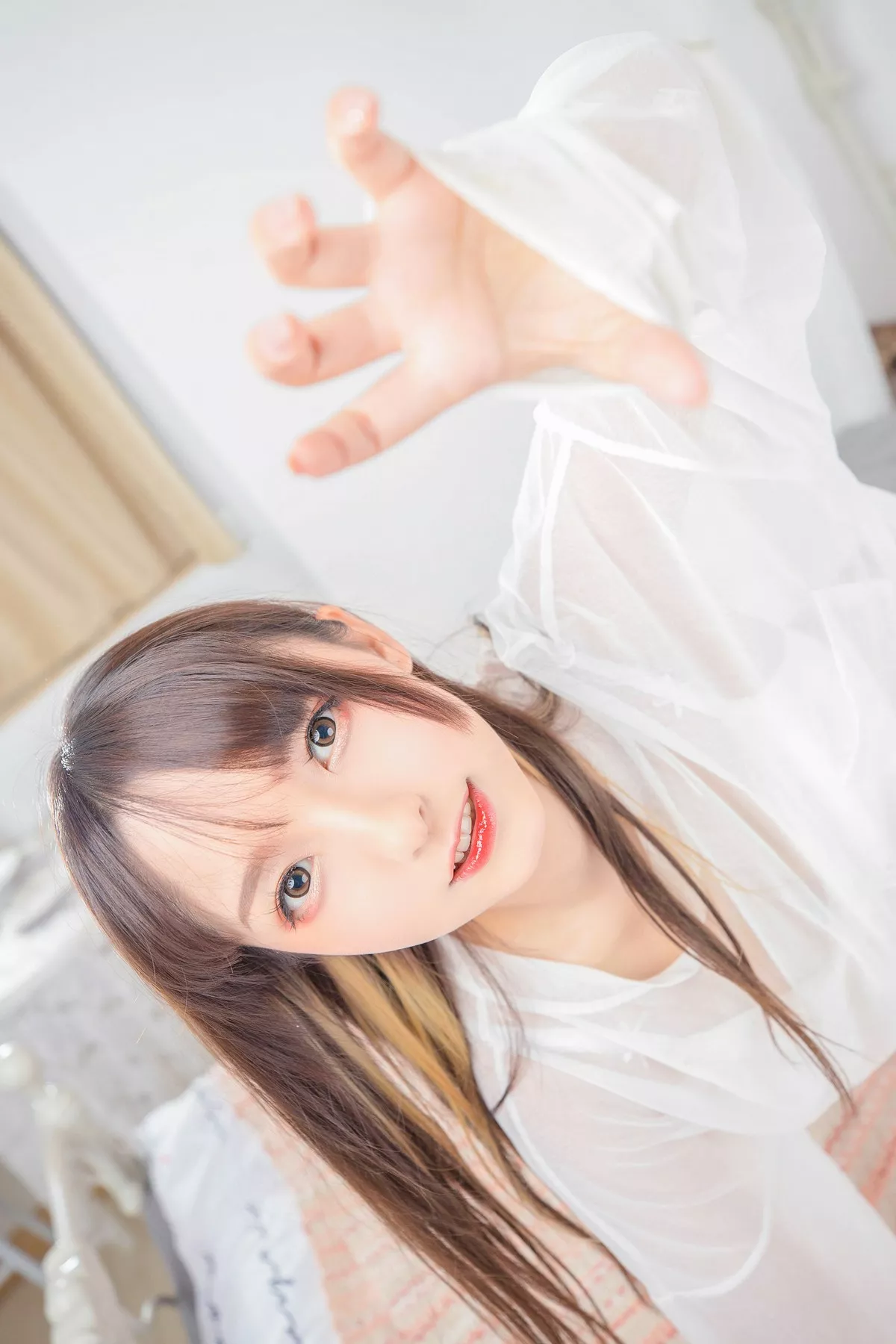 萝莉美女神楽板真冬猫脚女仆主题性感薄透睡衣露白色蕾丝内衣完美诱惑写真150P