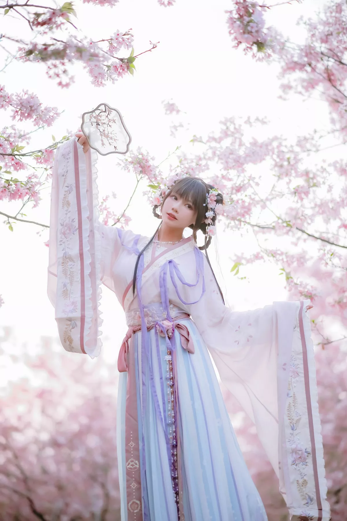 网络美女Nyako喵子花神祈愿主题户外樱花树下性感古典服饰靓丽迷人写真52P