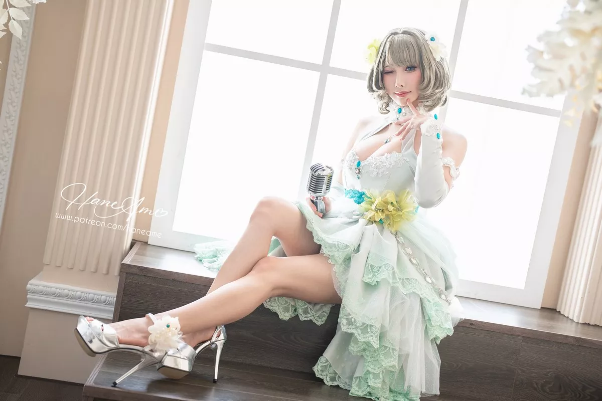 Coser美女雨波_HaneAme偶像大师主题私房性感低胸礼服秀傲人豪乳诱惑写真41P