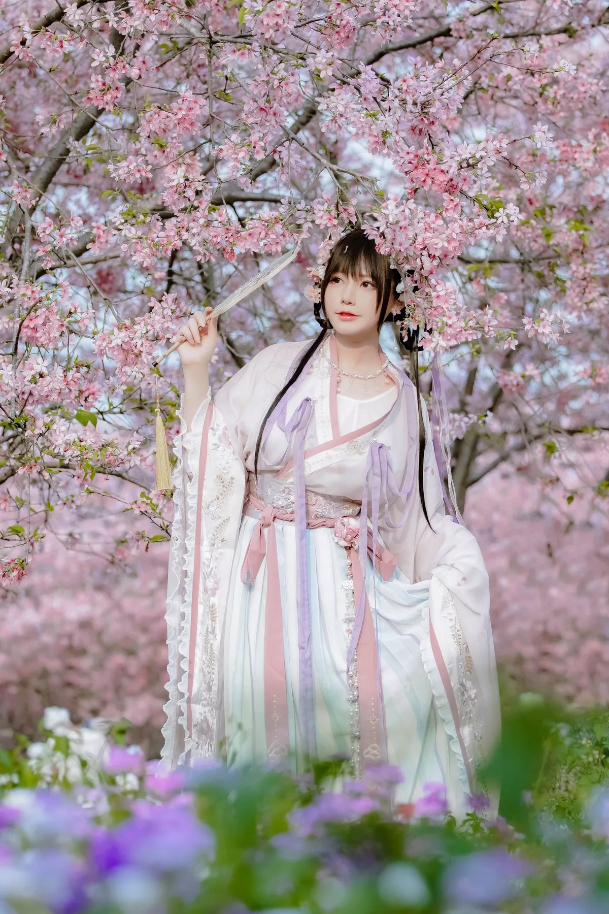 网络美女Nyako喵子花神祈愿主题户外樱花树下性感古典服饰靓丽迷人写真52P
