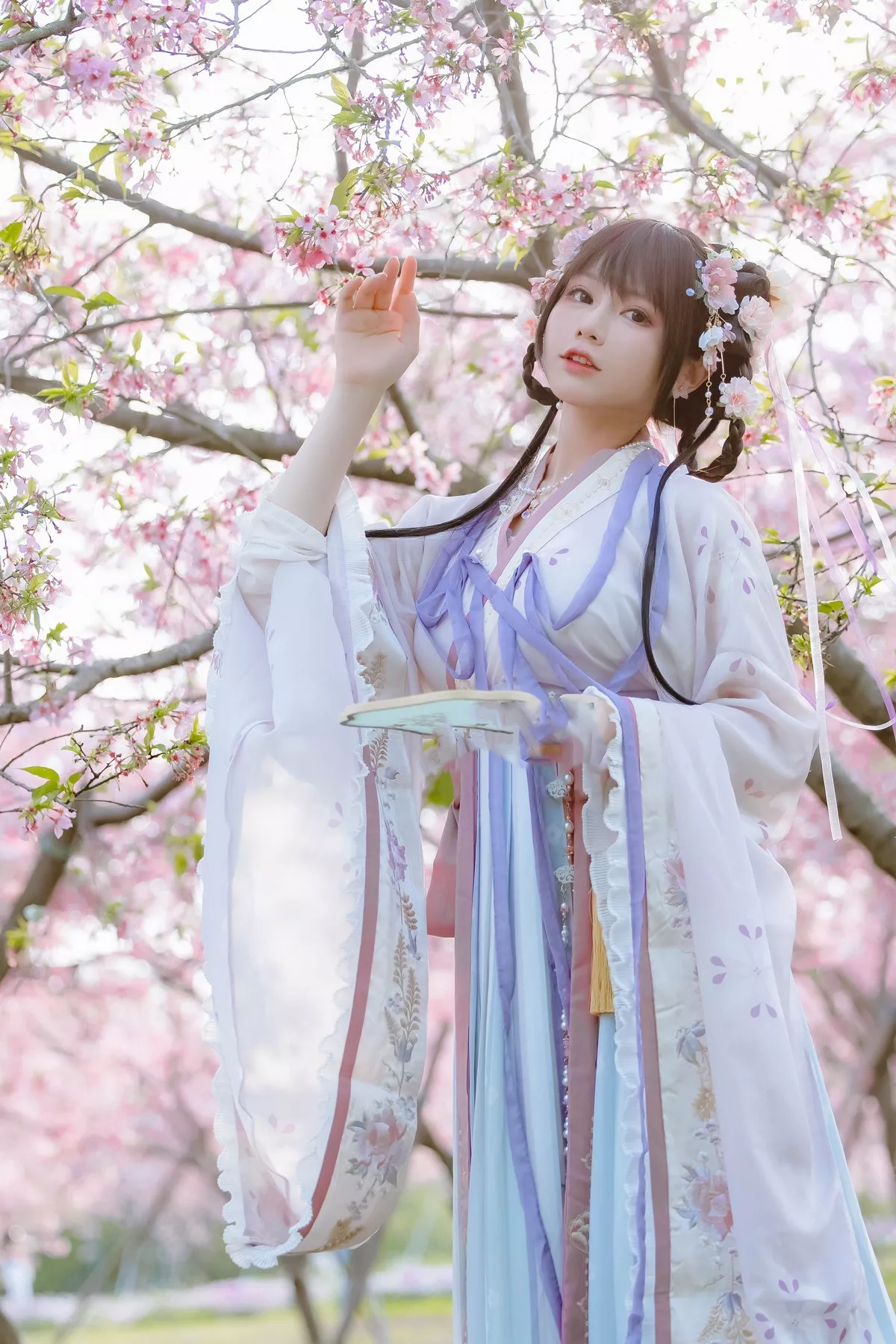 网络美女Nyako喵子花神祈愿主题户外樱花树下性感古典服饰靓丽迷人写真52P