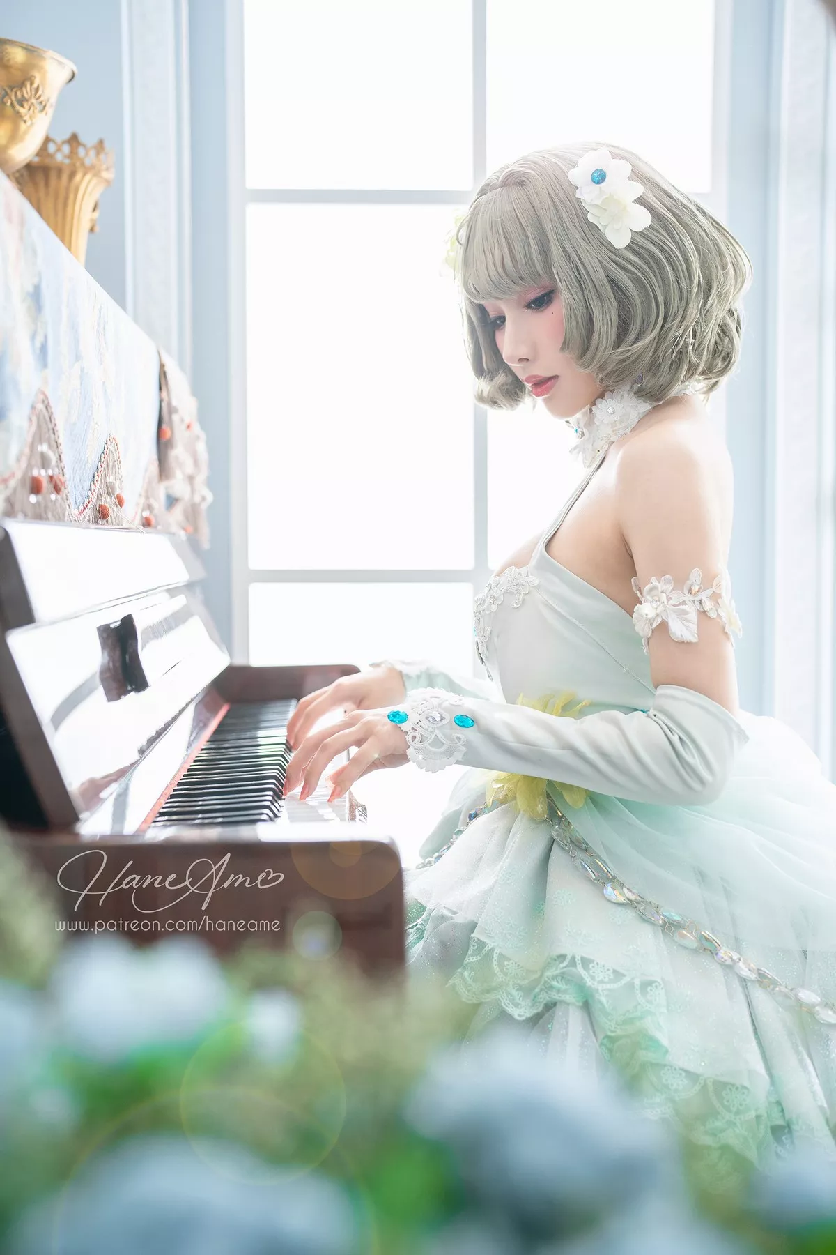 Coser美女雨波_HaneAme偶像大师主题私房性感低胸礼服秀傲人豪乳诱惑写真41P