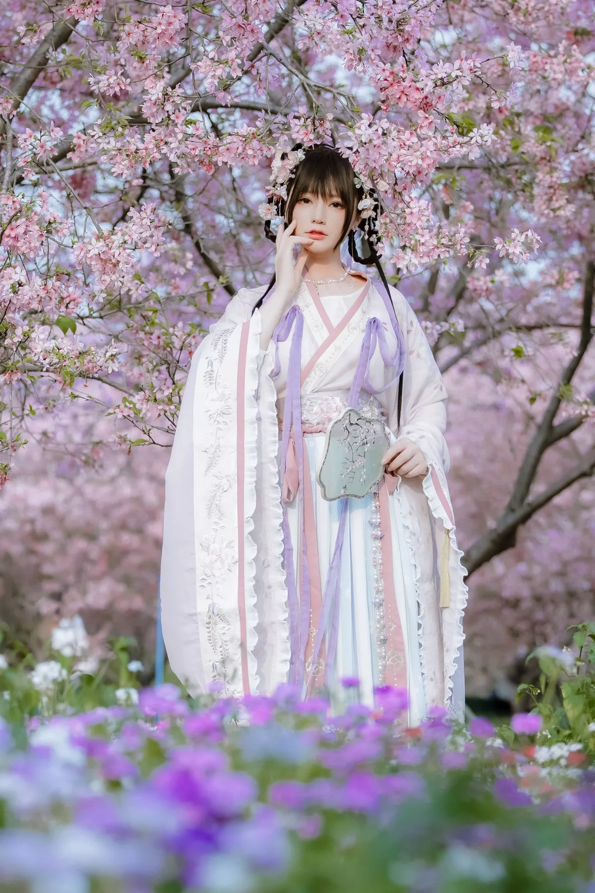 网络美女Nyako喵子花神祈愿主题户外樱花树下性感古典服饰靓丽迷人写真52P