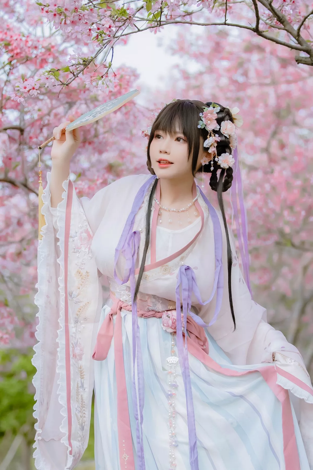 网络美女Nyako喵子花神祈愿主题户外樱花树下性感古典服饰靓丽迷人写真52P