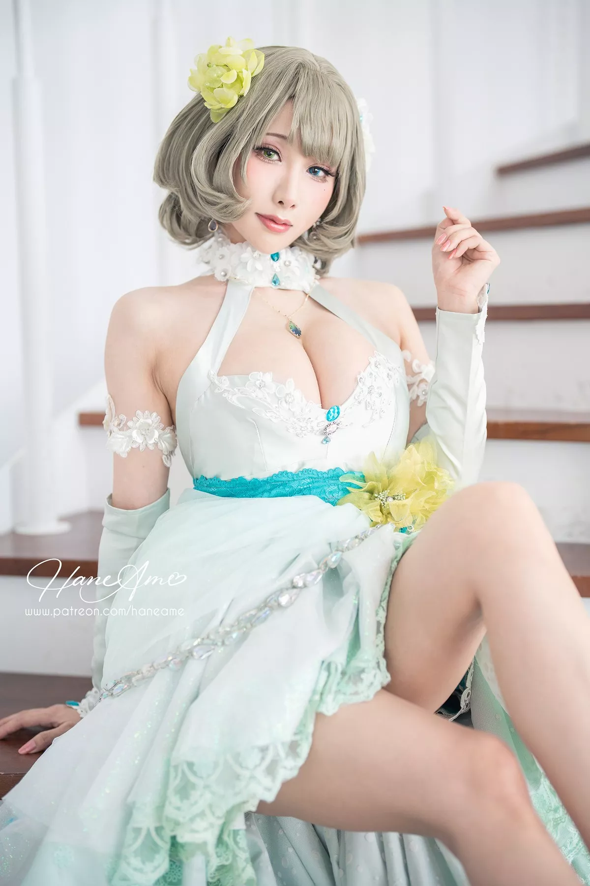 Coser美女雨波_HaneAme偶像大师主题私房性感低胸礼服秀傲人豪乳诱惑写真41P
