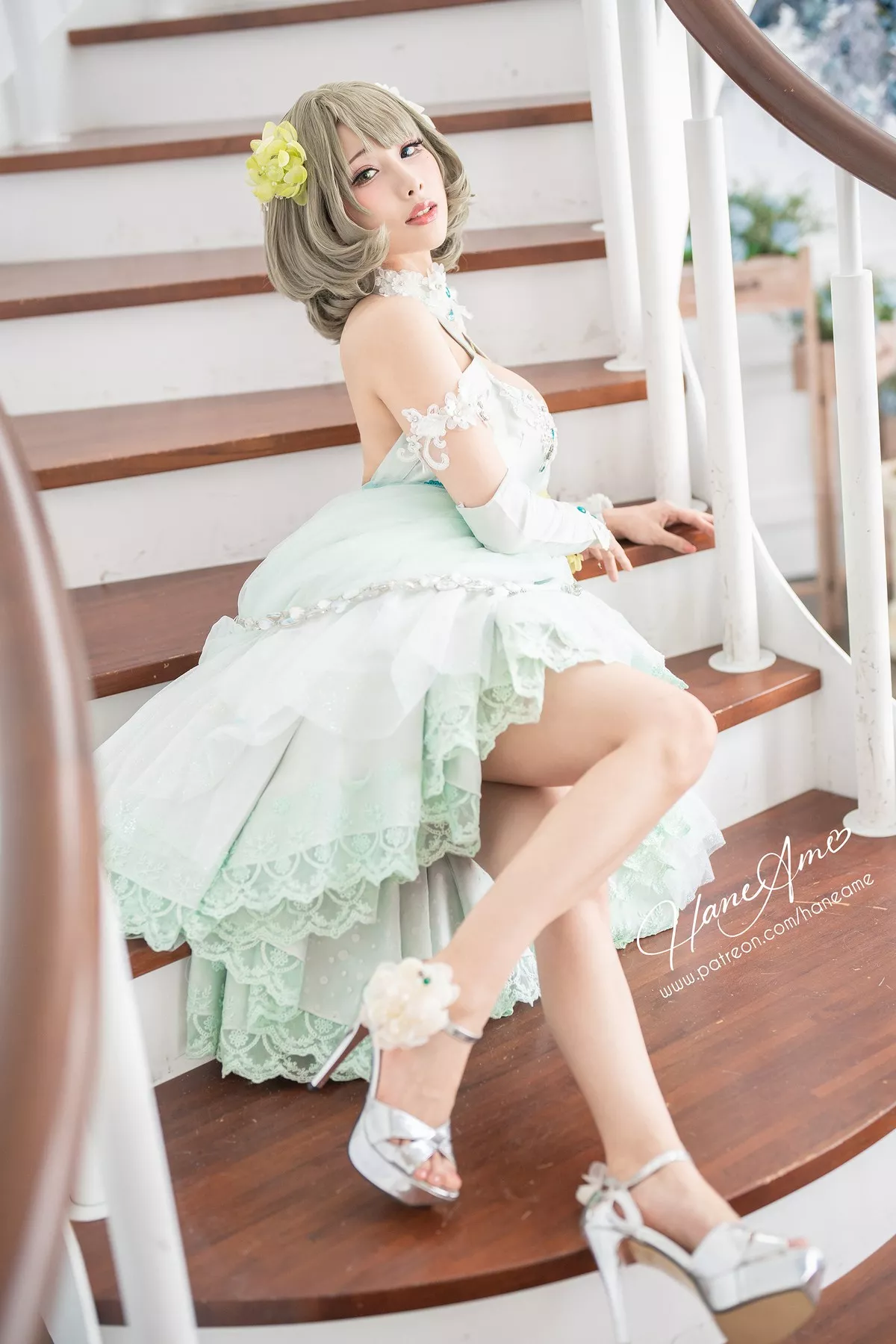 Coser美女雨波_HaneAme偶像大师主题私房性感低胸礼服秀傲人豪乳诱惑写真41P