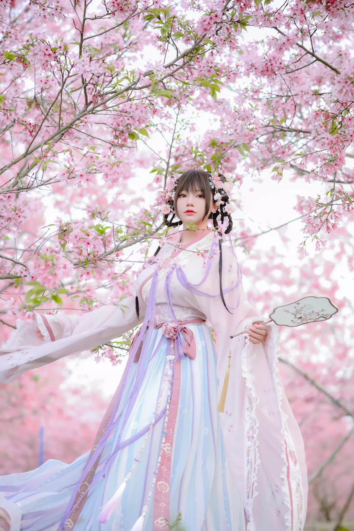 网络美女Nyako喵子花神祈愿主题户外樱花树下性感古典服饰靓丽迷人写真52P