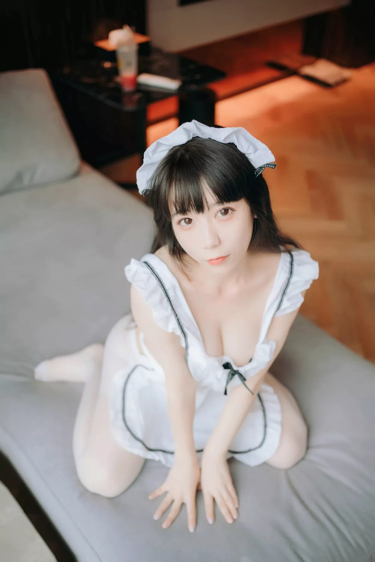 网络美女Usejan小厨娘主题私房浴室性感真空服饰半露豪乳遮点湿身诱惑写真46P