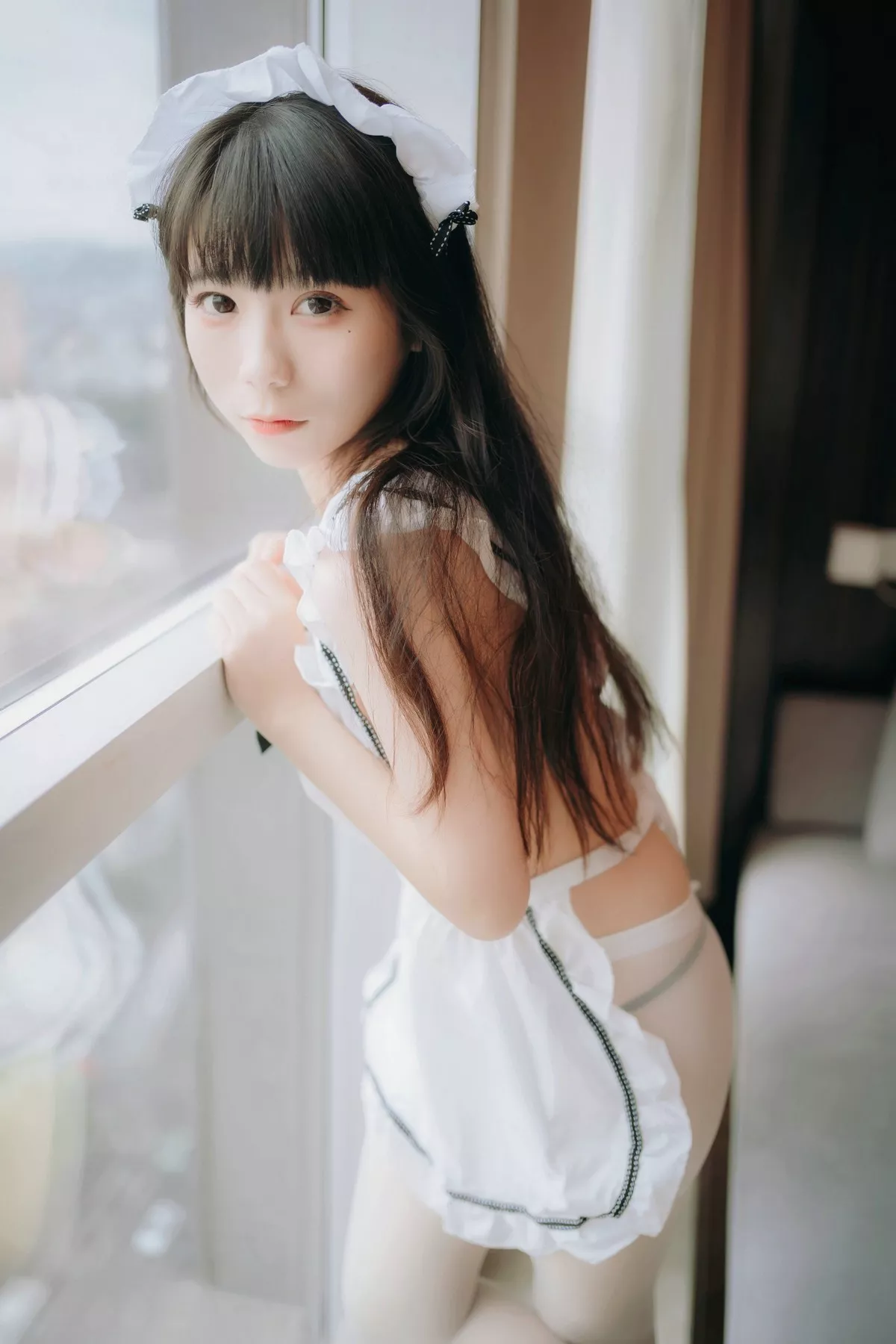 网络美女Usejan小厨娘主题私房浴室性感真空服饰半露豪乳遮点湿身诱惑写真46P