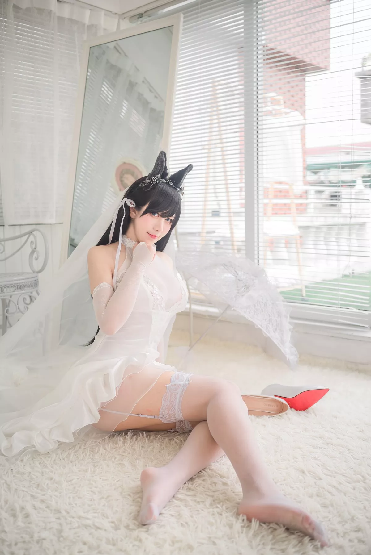 动漫博主九曲Jean爱宕婚纱主题性感白色薄透婚纱配白色蕾丝吊袜迷人诱惑写真41P