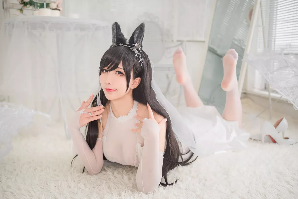 动漫博主九曲Jean爱宕婚纱主题性感白色薄透婚纱配白色蕾丝吊袜迷人诱惑写真41P