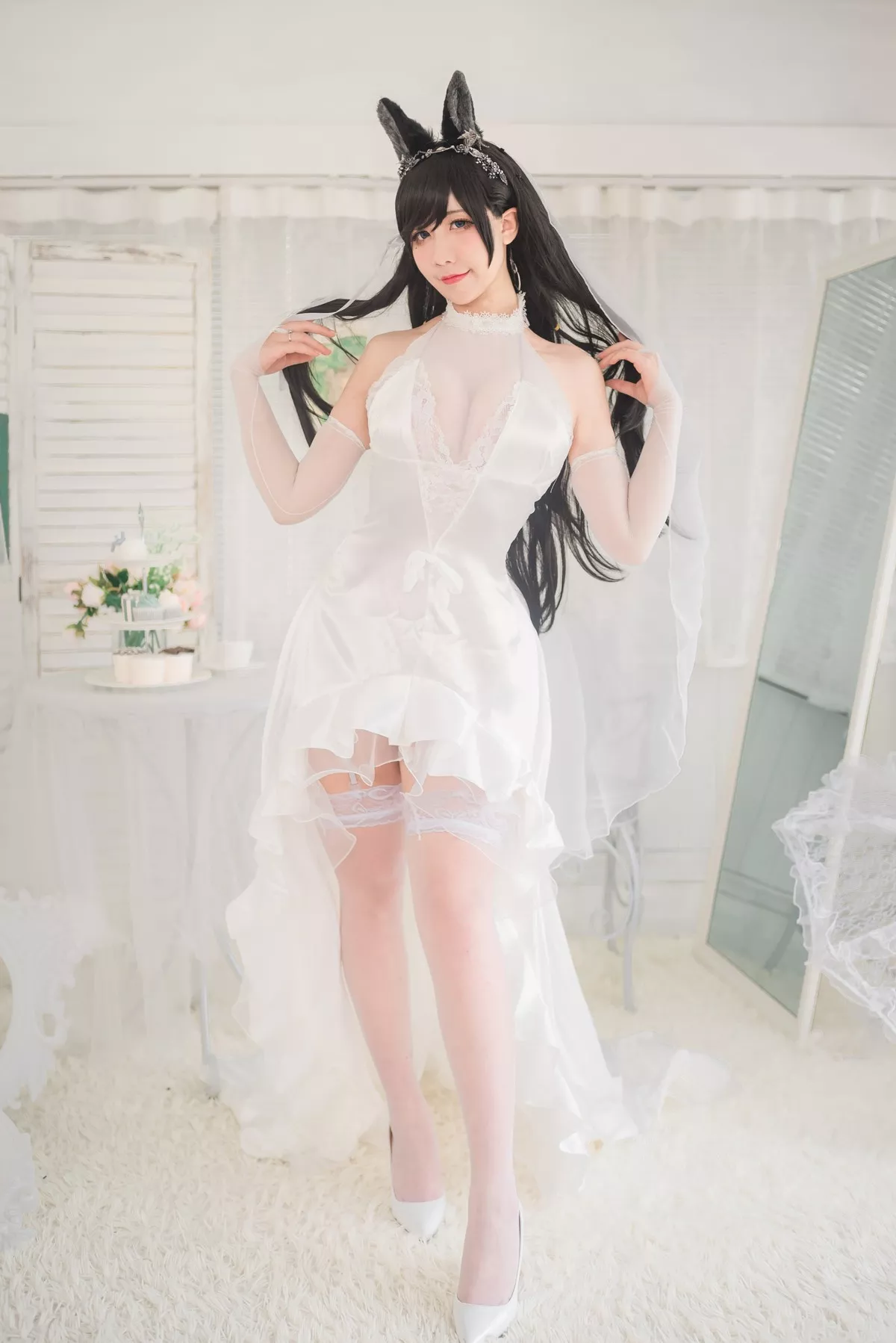 动漫博主九曲Jean爱宕婚纱主题性感白色薄透婚纱配白色蕾丝吊袜迷人诱惑写真41P