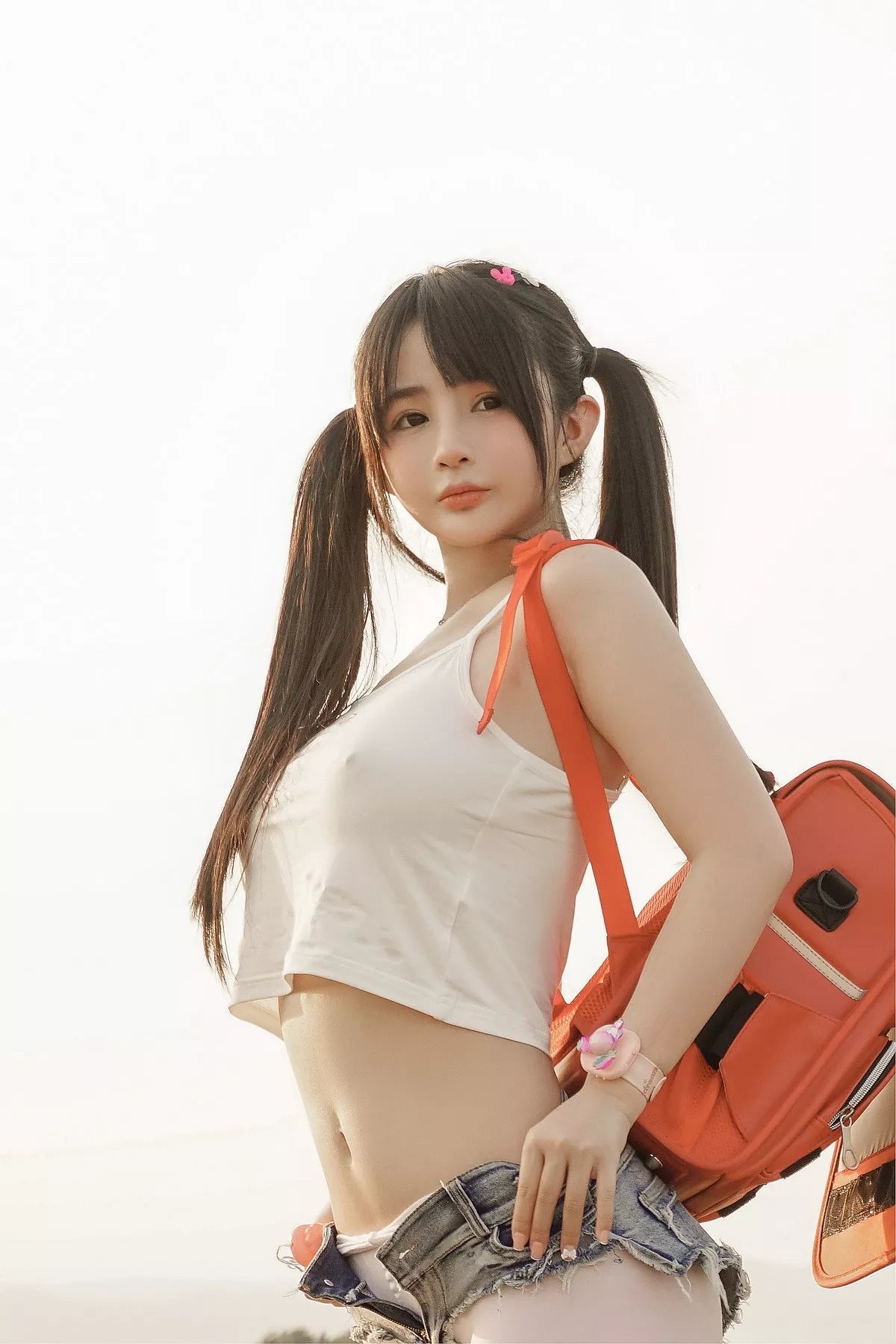 网络美女桜井宁宁小红包主题户外真空短上衣配牛仔短裤半脱秀惹火身材诱惑写真71P
