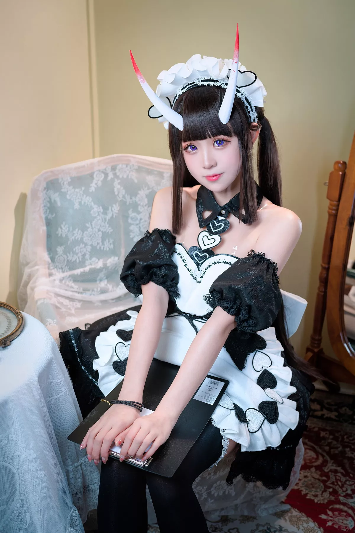 网络美女miko酱ww能代女仆主题私房性感吊裙配黑丝吊袜秀完美身材诱惑写真36P