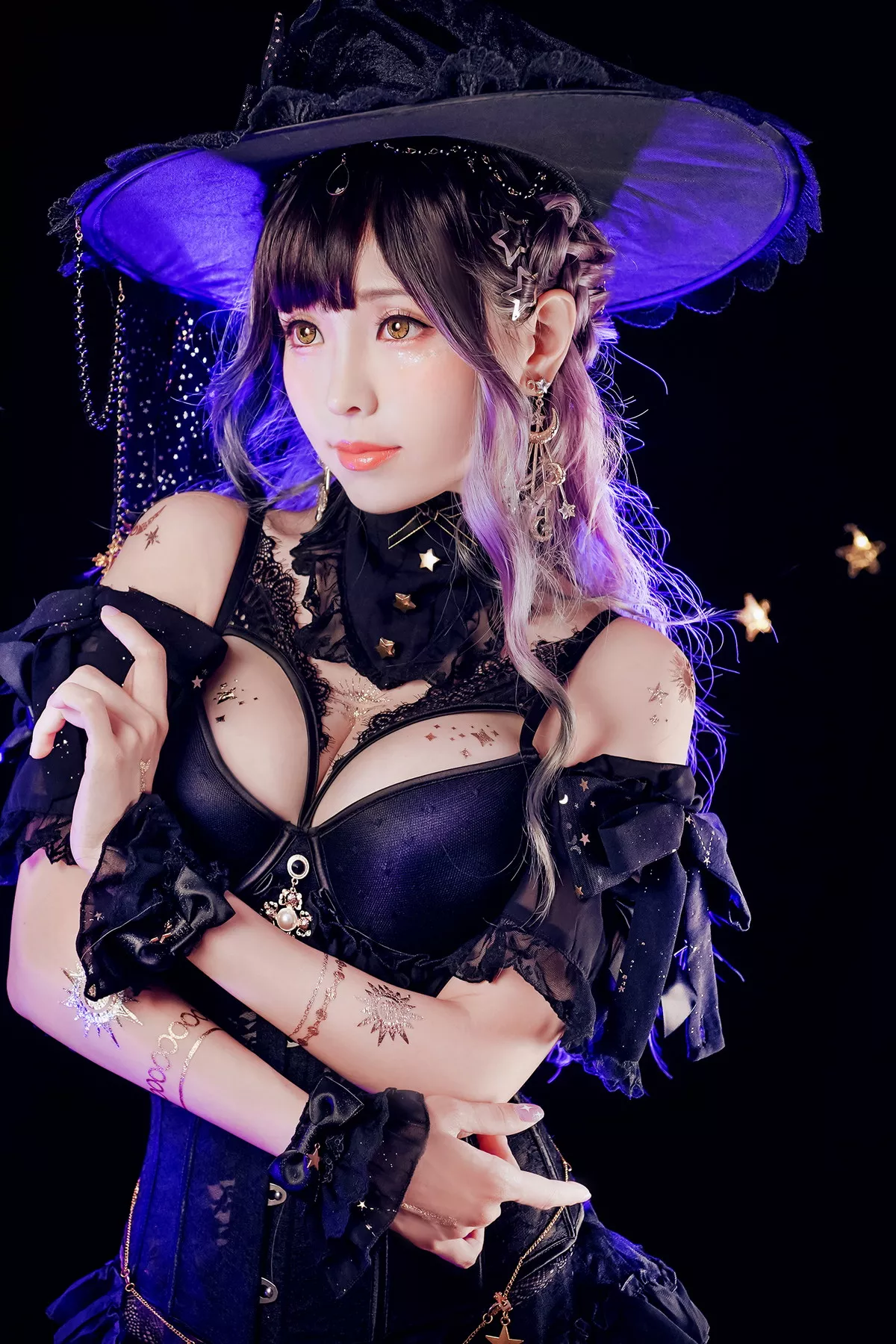 Coser妹子Ely_eee-Astrology Witch主题性感黑色塑身内衣配黑丝吊袜诱惑写真33P