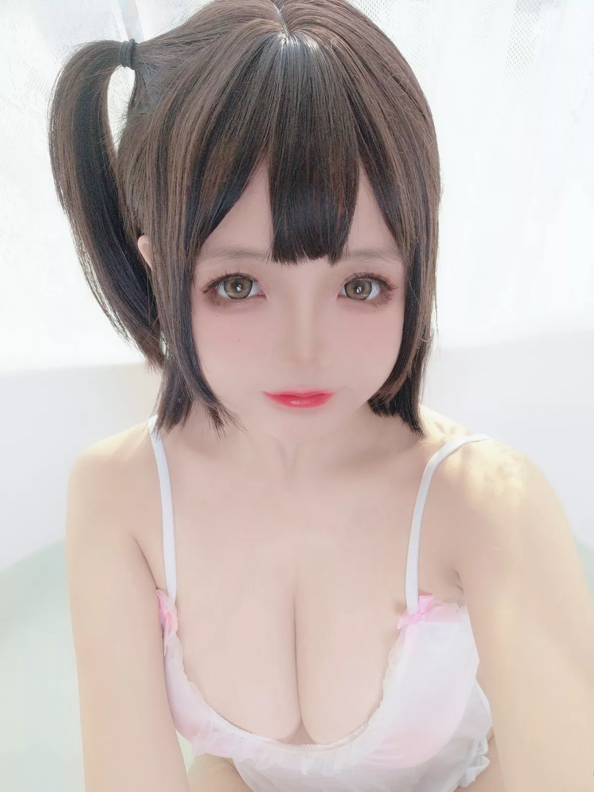 Cosplay美女日奈娇湿身小白裙主题性感白色吊带配丁字裤秀丰乳肥臀诱惑写真91P