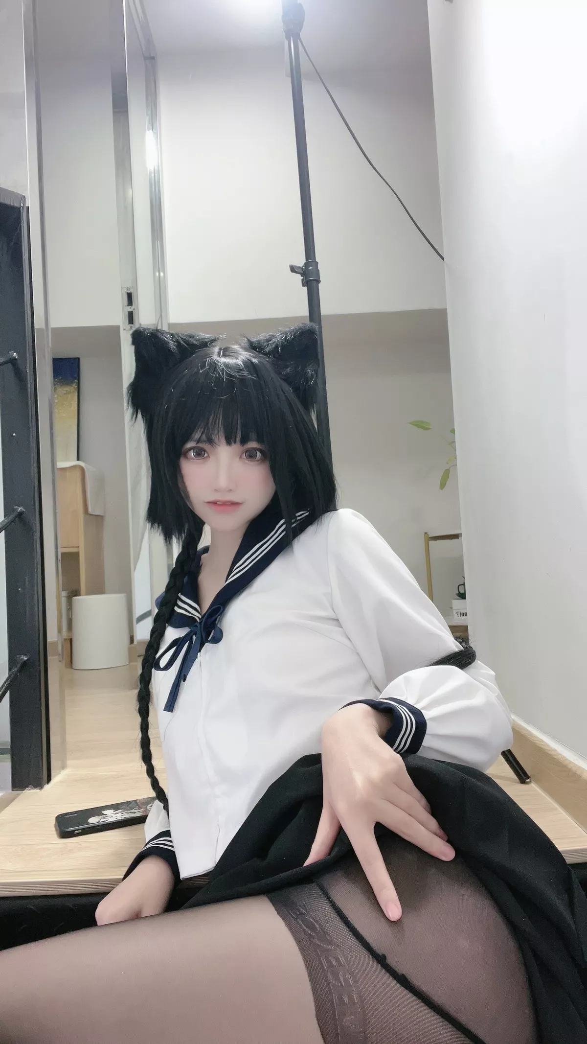 网络美女疯猫ss制服少女主题私房性感学生制服配超薄黑丝秀翘臀美腿诱惑写真80P