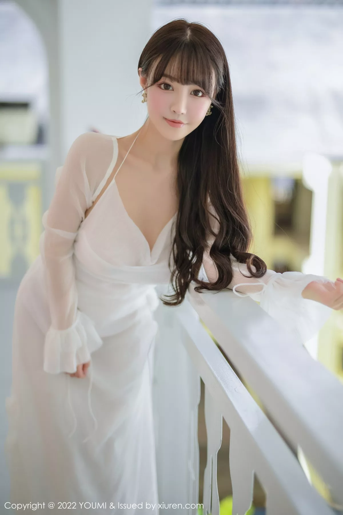 [YouMi尤蜜荟]Vol.856_女神朱可儿Flora西双版纳旅拍白色连衣长裙配白丝吊袜诱惑写真88P