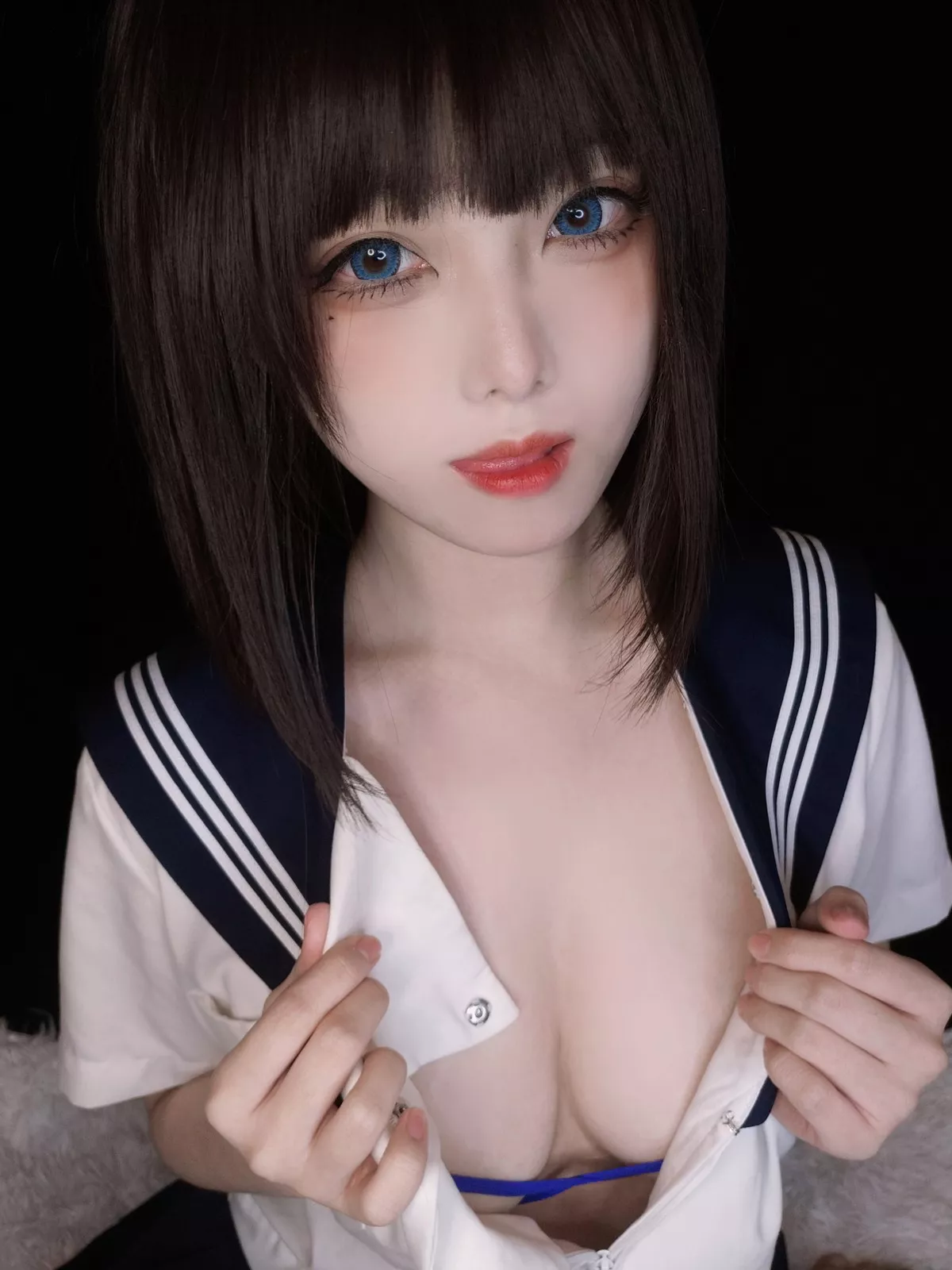 萌系小姐姐蜜汁猫裘坏学妹自拍主题私房半脱露性感内衣配破烂黑丝诱惑写真38P