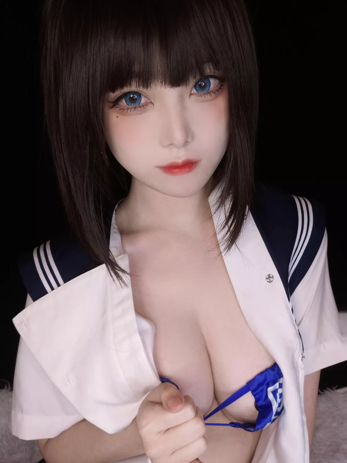 萌系小姐姐蜜汁猫裘坏学妹自拍主题私房半脱露性感内衣配破烂黑丝诱惑写真38P