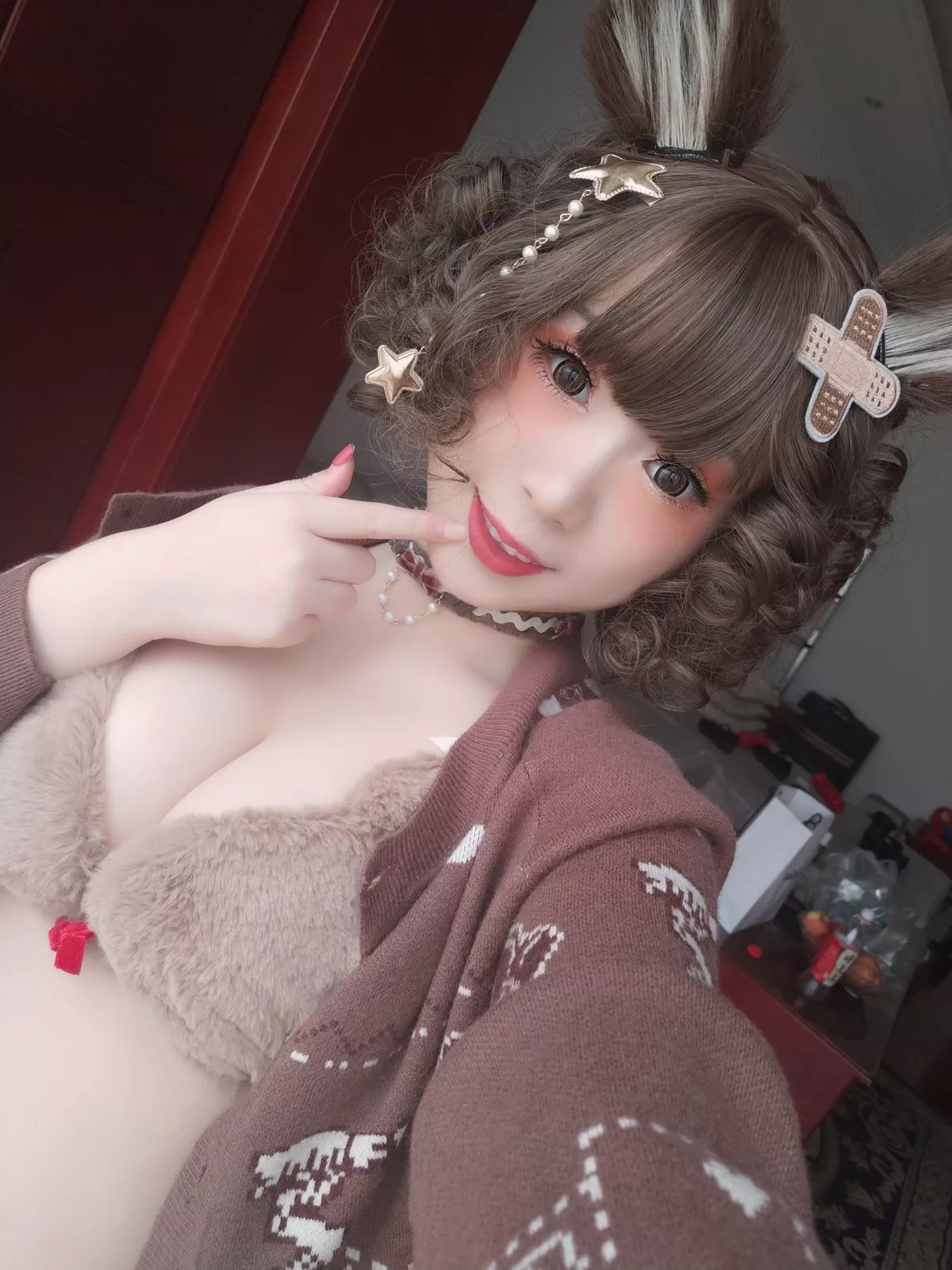 网络美女胡桃猫Kurumineko熊熊主题私房半脱露傲人豪乳遮点惹火诱惑写真221P