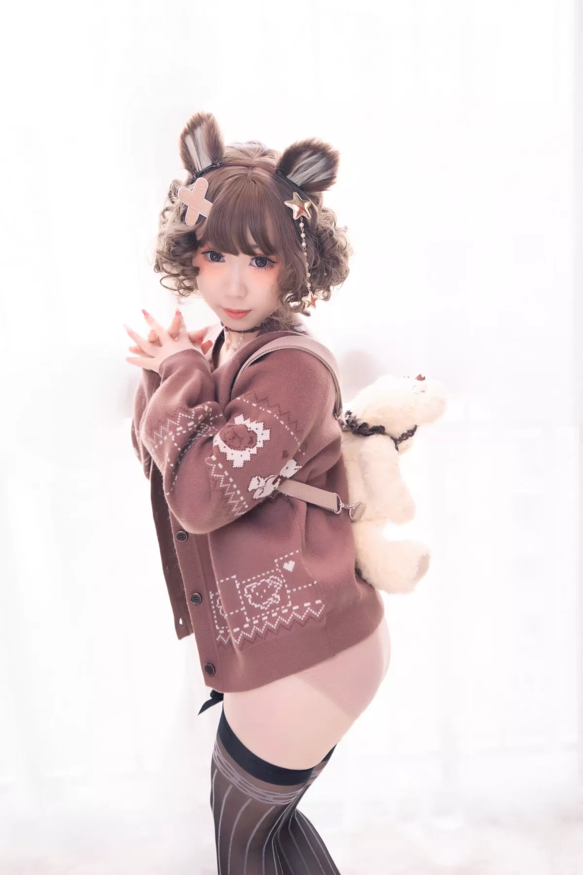 网络美女胡桃猫Kurumineko熊熊主题私房半脱露傲人豪乳遮点惹火诱惑写真221P