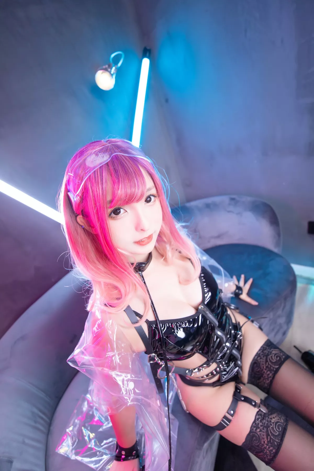 萝莉美女神楽板真冬Girlspunk2020主题性感黑色皮质服饰配蕾丝袜迷人诱惑写真150P